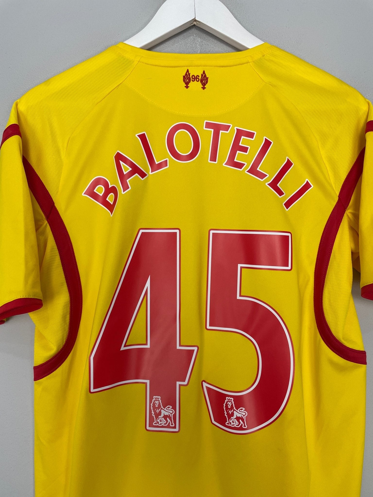 Shop 2014/15 LIVERPOOL BALOTELLI #45 AWAY SHIRT (M) WARRIOR, classic football shirts, vintage football shirts & retro soccer jerseys at Cult Kits