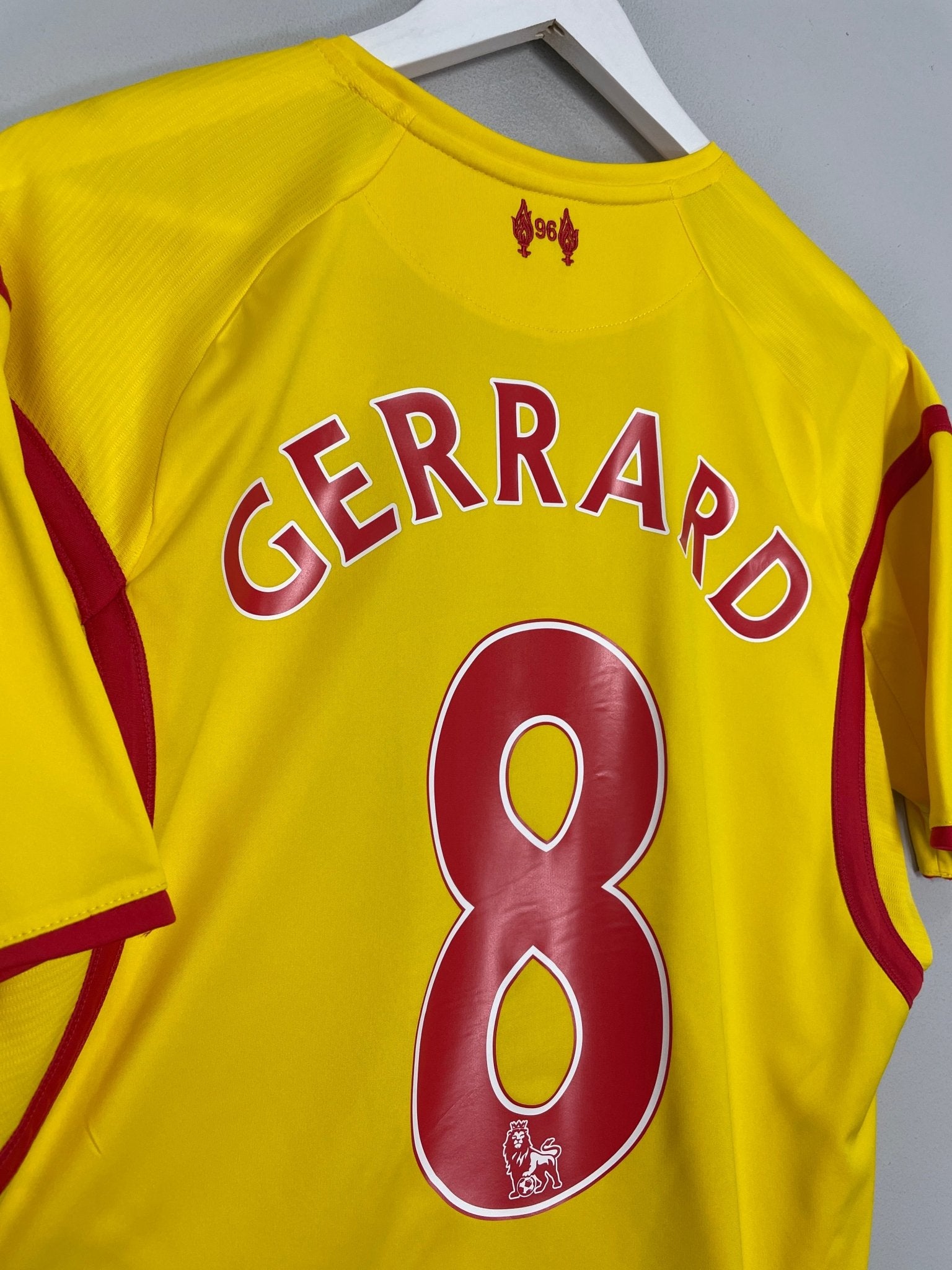 Shop 2014/15 LIVERPOOL GERRARD #8 AWAY SHIRT (M) WARRIOR, classic football shirts, vintage football shirts & retro soccer jerseys at Cult Kits