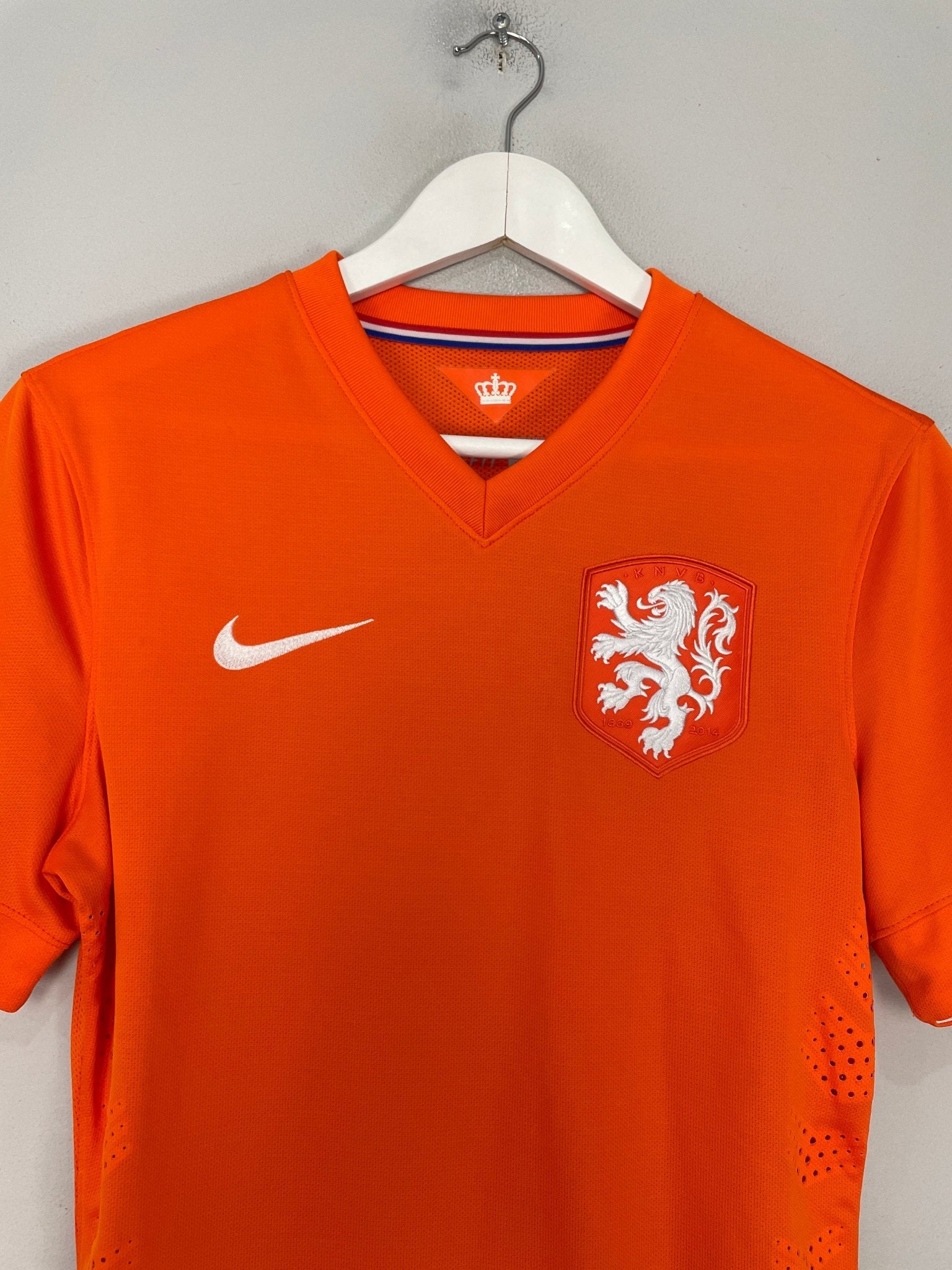 Shop 2014/15 NETHERLANDS *AUTHENTIC* HOME SHIRT (S) NIKE, classic football shirts, vintage football shirts & retro soccer jerseys at Cult Kits