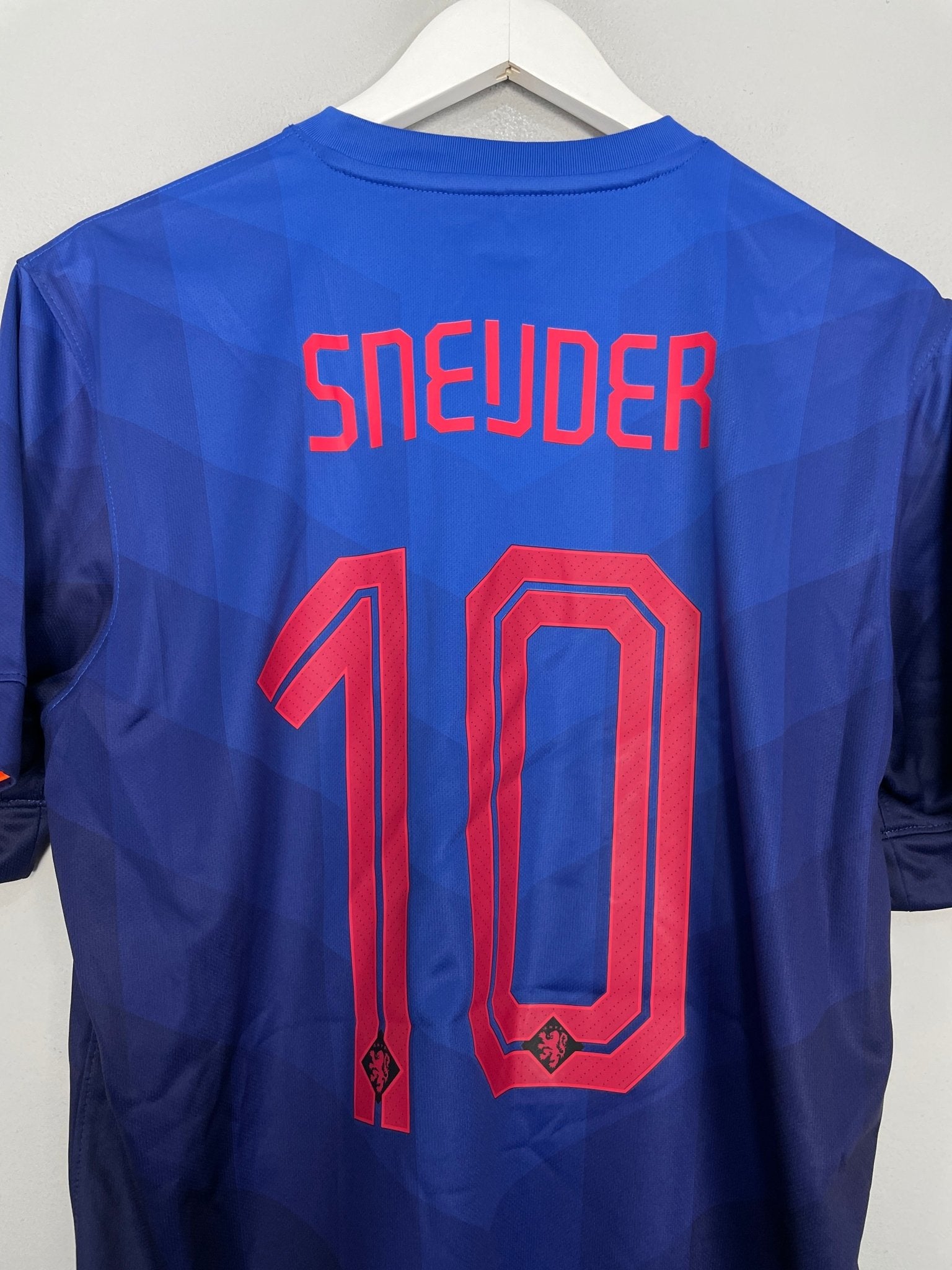 Shop 2014/15 NETHERLANDS SNEIJDER #10 AWAY SHIRT (M) NIKE, classic football shirts, vintage football shirts & retro soccer jerseys at Cult Kits