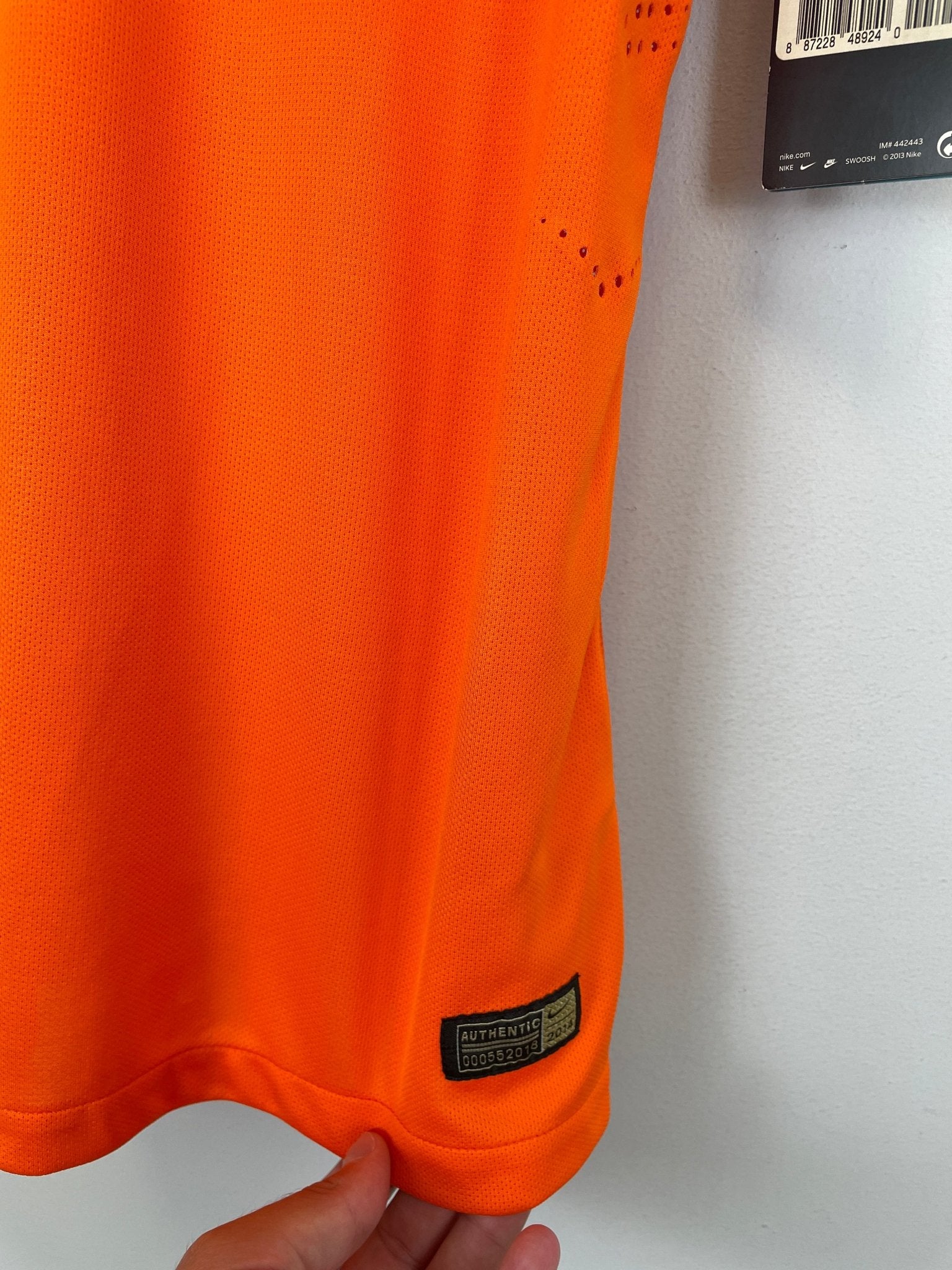 Shop 2014/15 NETHERLANDS V.PERSIE #9 *BNWT* AUTHENTIC HOME SHIRT (L) NIKE, classic football shirts, vintage football shirts & retro soccer jerseys at Cult Kits