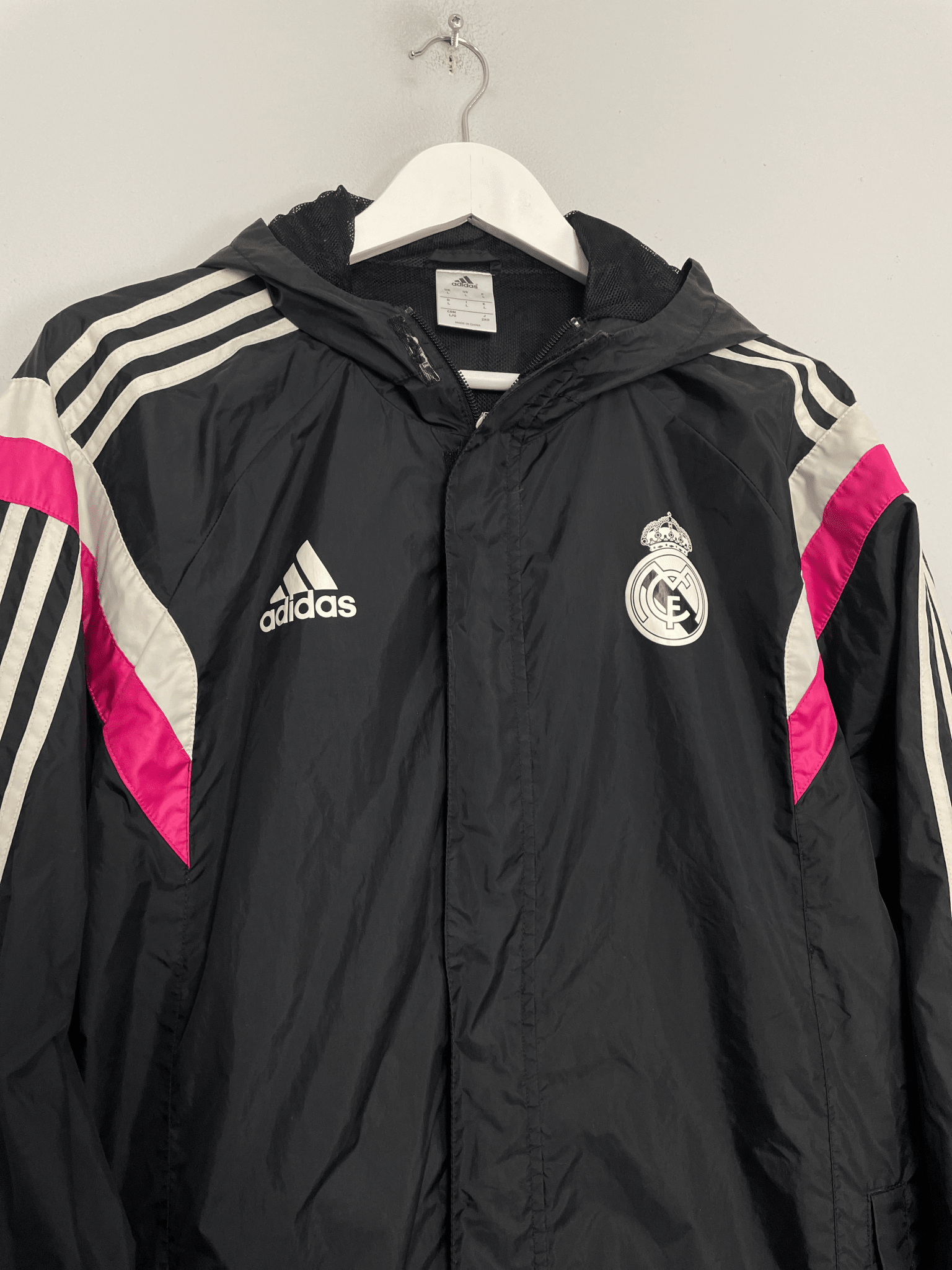 Shop 2014/15 REAL MADRID TRACK JACKET (L) ADIDAS, classic football shirts, vintage football shirts & retro soccer jerseys at Cult Kits