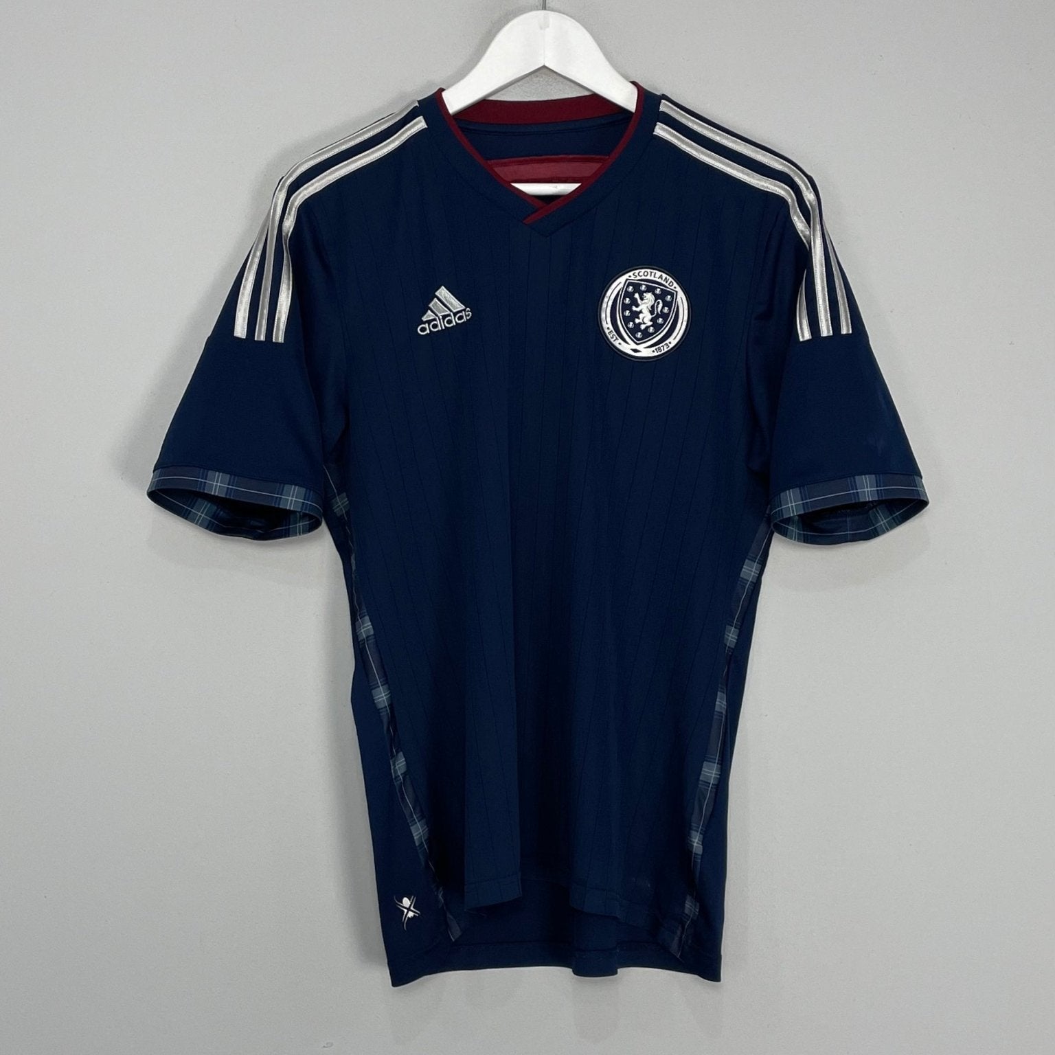 Shop 2014/15 SCOTLAND HOME SHIRT (M) ADIDAS, classic football shirts, vintage football shirts & retro soccer jerseys at Cult Kits