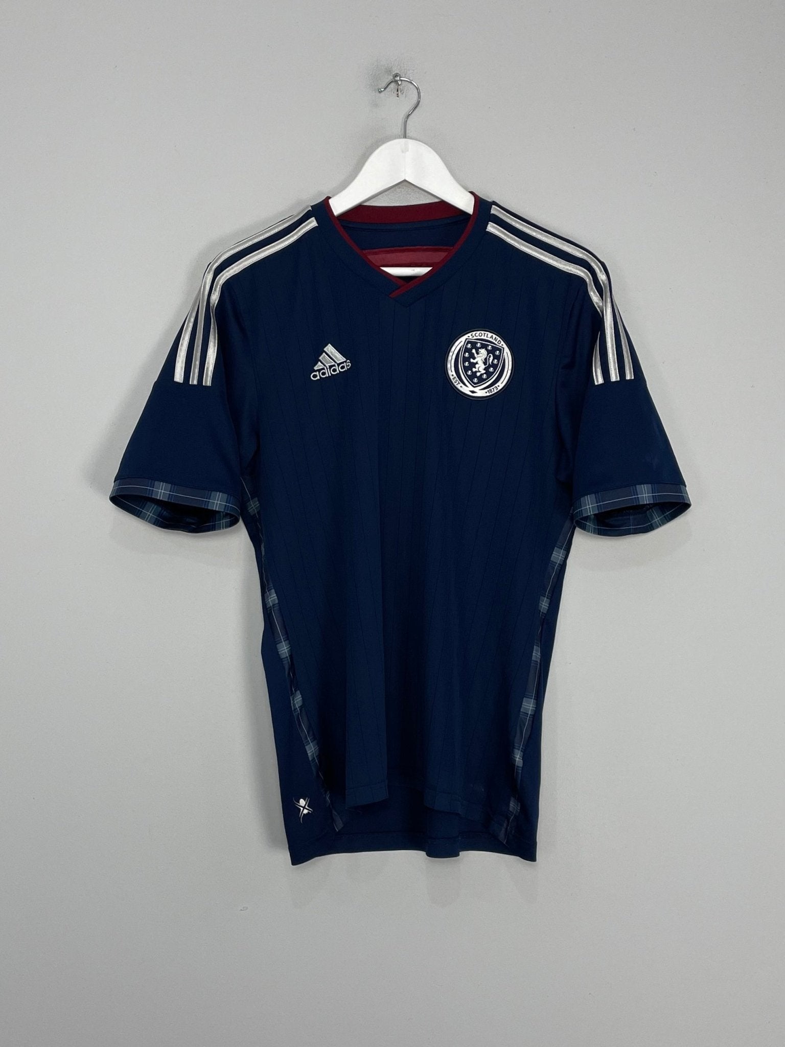 Shop 2014/15 SCOTLAND HOME SHIRT (M) ADIDAS, classic football shirts, vintage football shirts & retro soccer jerseys at Cult Kits