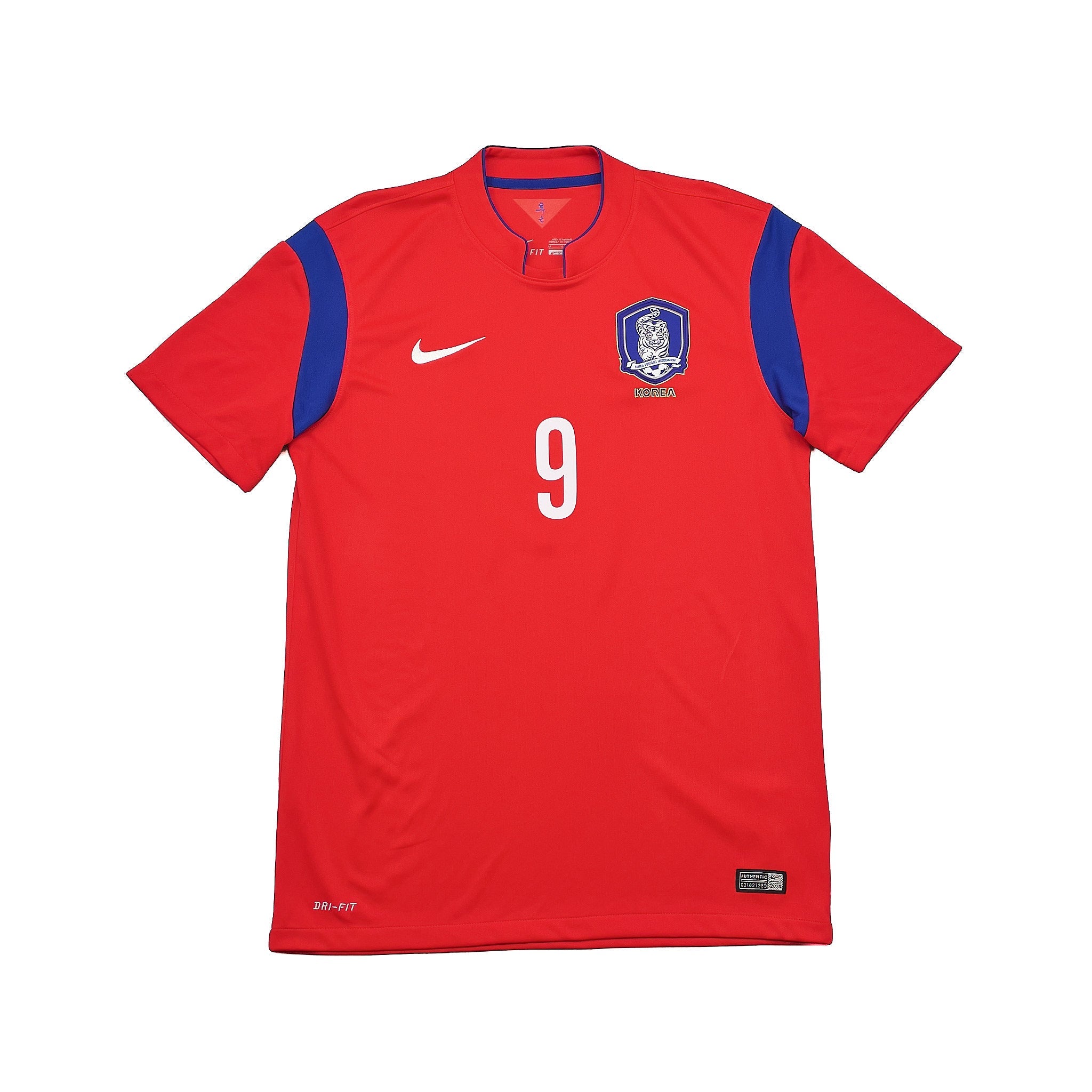 Buy 2014/15 SOUTH KOREA H M SON 9 HOME SHIRT (M) NIKE ~ Free worldwide shipping available ~ Authentic Vintage Football Shirts from Cult Kits