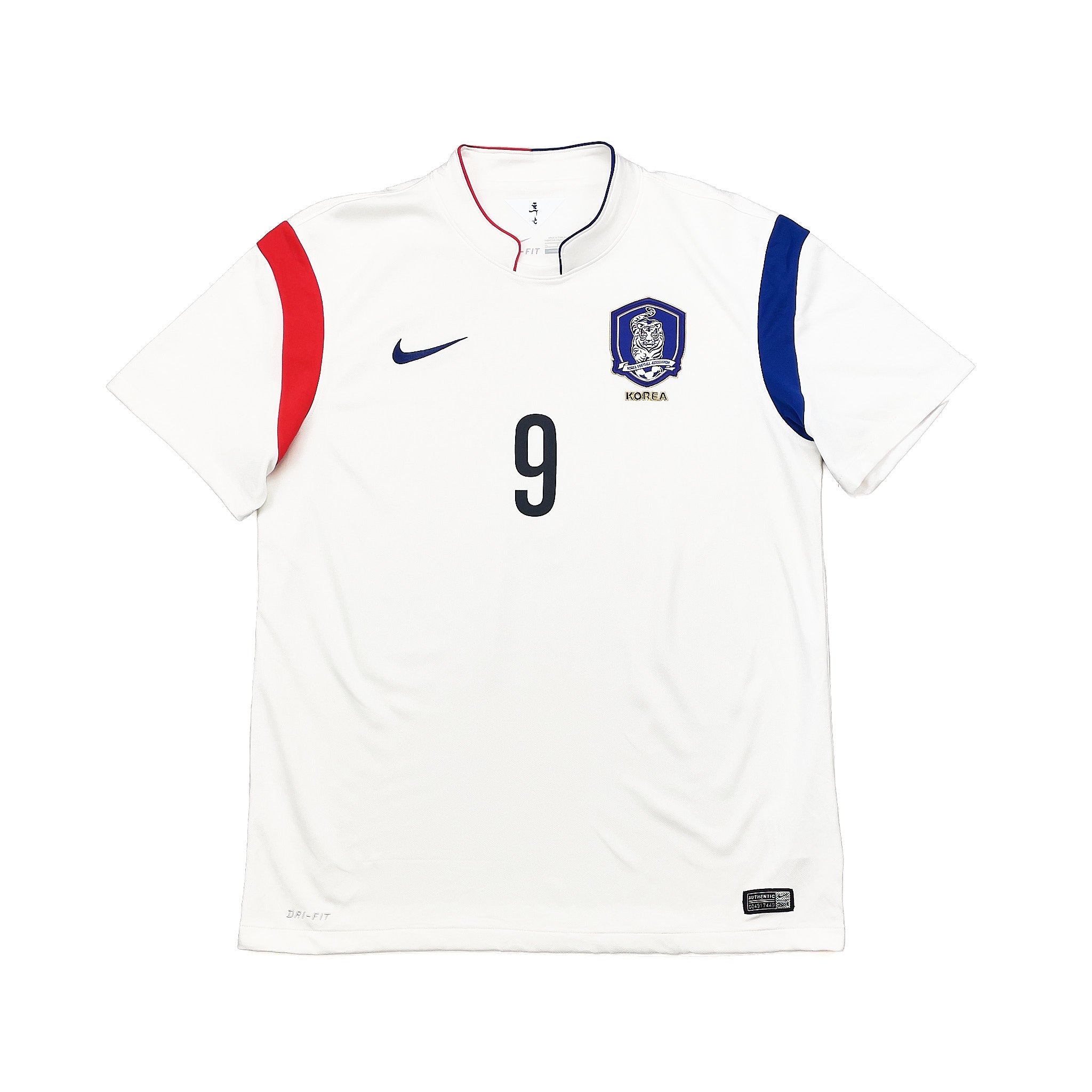 Buy 2014/15 SOUTH KOREA H M SON 9 HOME SHIRT (XL) NIKE ~ Free worldwide shipping available ~ Authentic Vintage Football Shirts from Cult Kits