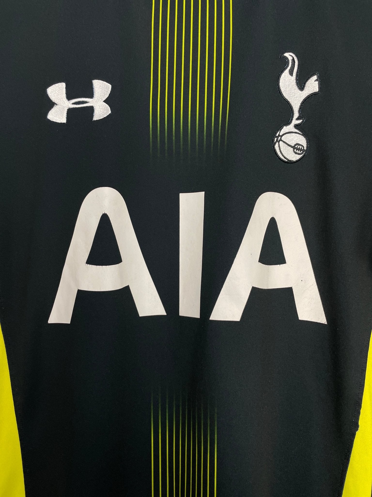 Shop 2014/15 TOTTENHAM KANE #18 AWAY SHIRT (L) UNDER ARMOUR, classic football shirts, vintage football shirts & retro soccer jerseys at Cult Kits