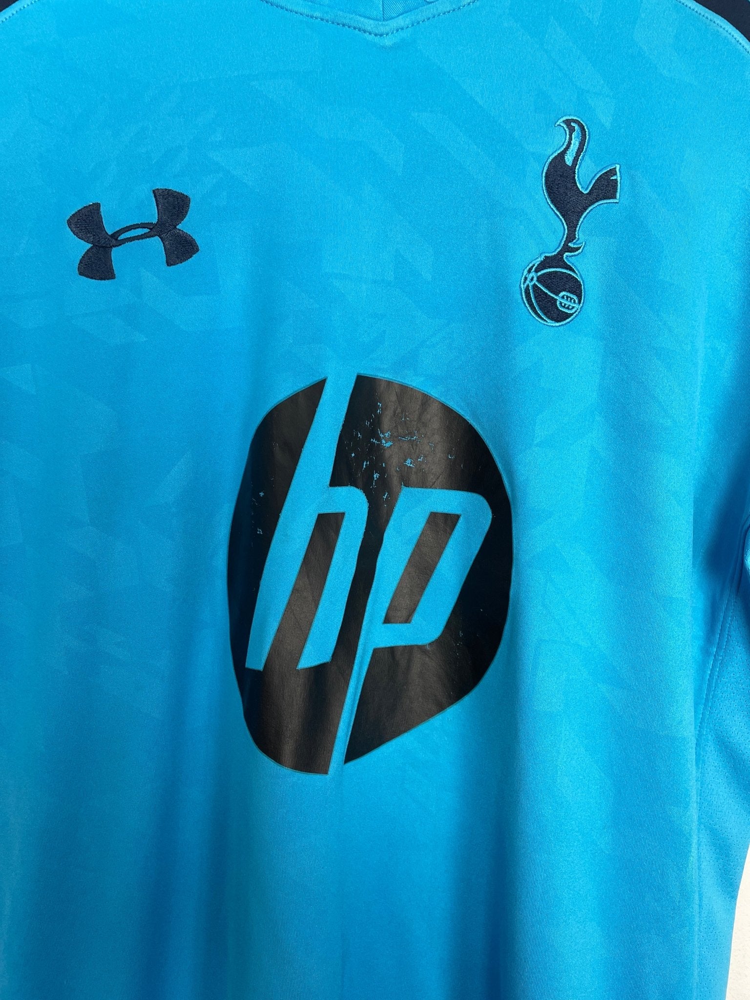 Shop 2014/15 TOTTENHAM KANE #37 AWAY SHIRT (M) UNDER ARMOUR, classic football shirts, vintage football shirts & retro soccer jerseys at Cult Kits