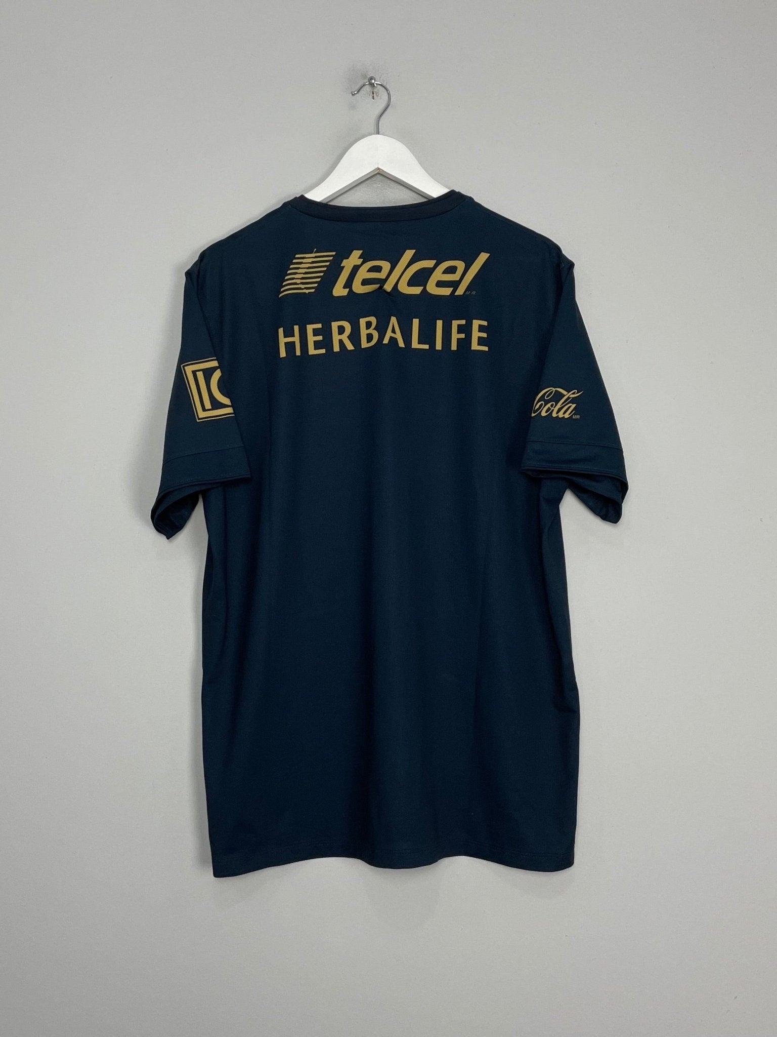Shop 2014/15 UNAM PUMAS AWAY SHIRT (XL) NIKE, classic football shirts, vintage football shirts & retro soccer jerseys at Cult Kits