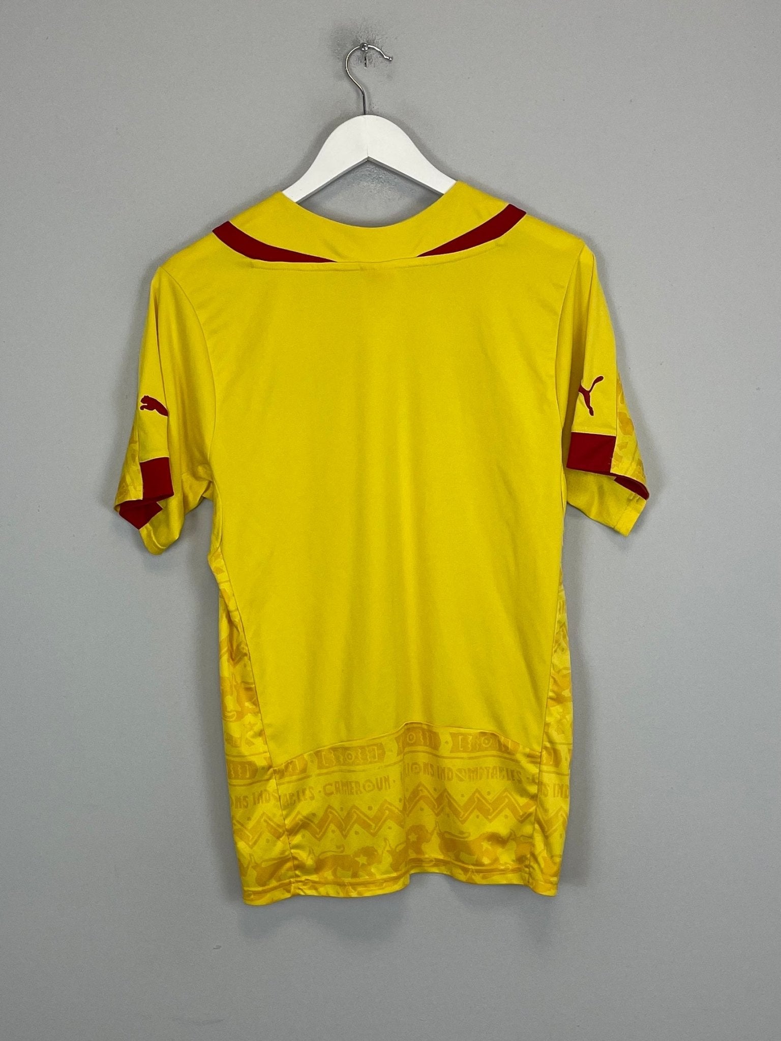 Shop 2014/16 CAMEROON AWAY SHIRT (L) PUMA, classic football shirts, vintage football shirts & retro soccer jerseys at Cult Kits