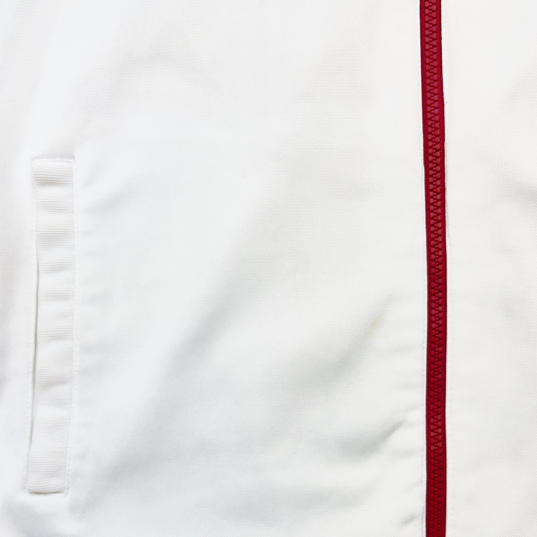 Buy 2015/16 AC Milan Anthem Jacket (M) Adidas ~ Free worldwide shipping ~ Authentic Vintage Football Shirts from Cult Kits