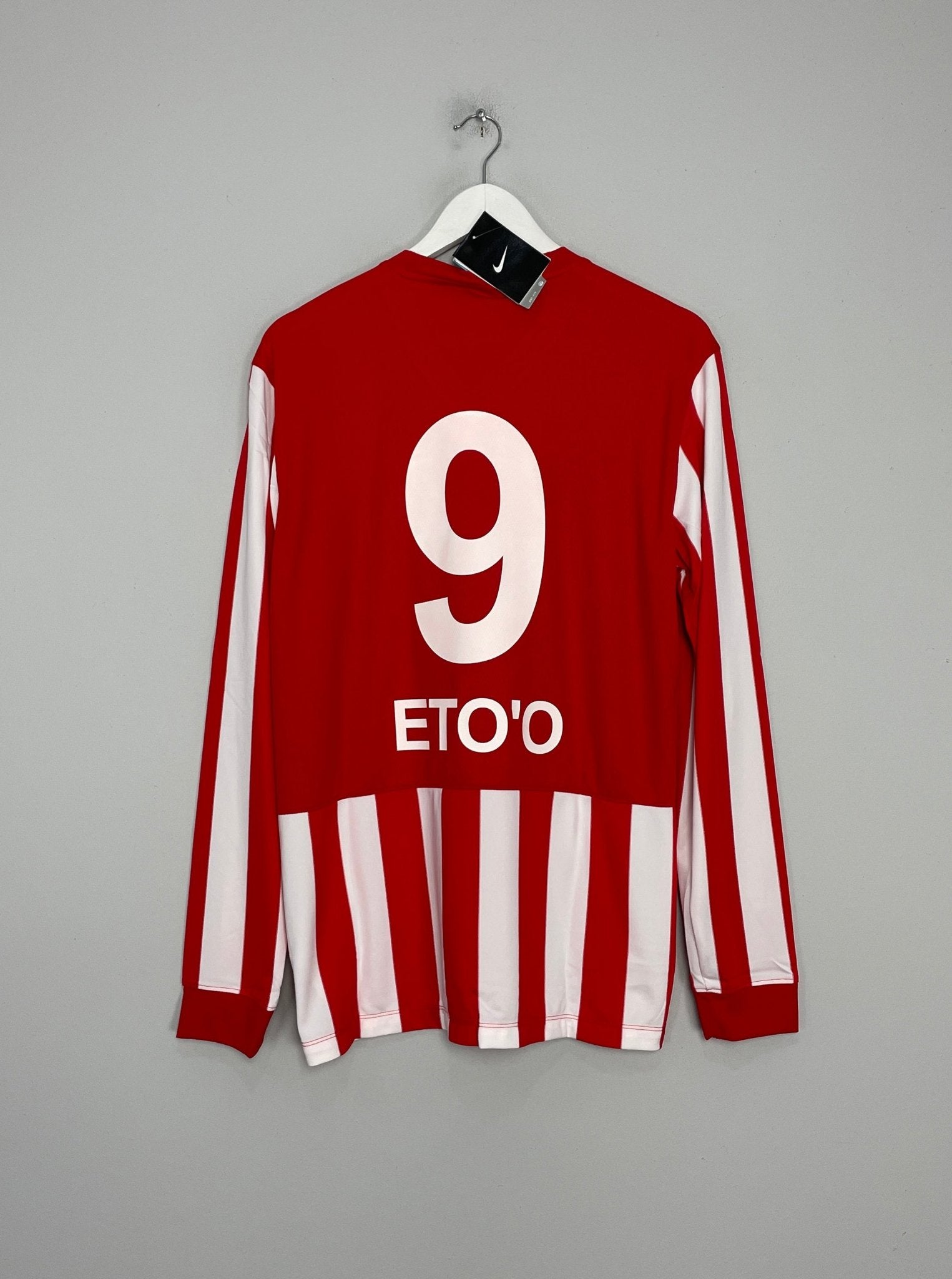 Shop 2015/16 ANTALYASPOR ETO'O #9 *BNWT* L/S HOME SHIRT (M) NIKE, classic football shirts, vintage football shirts & retro soccer jerseys at Cult Kits