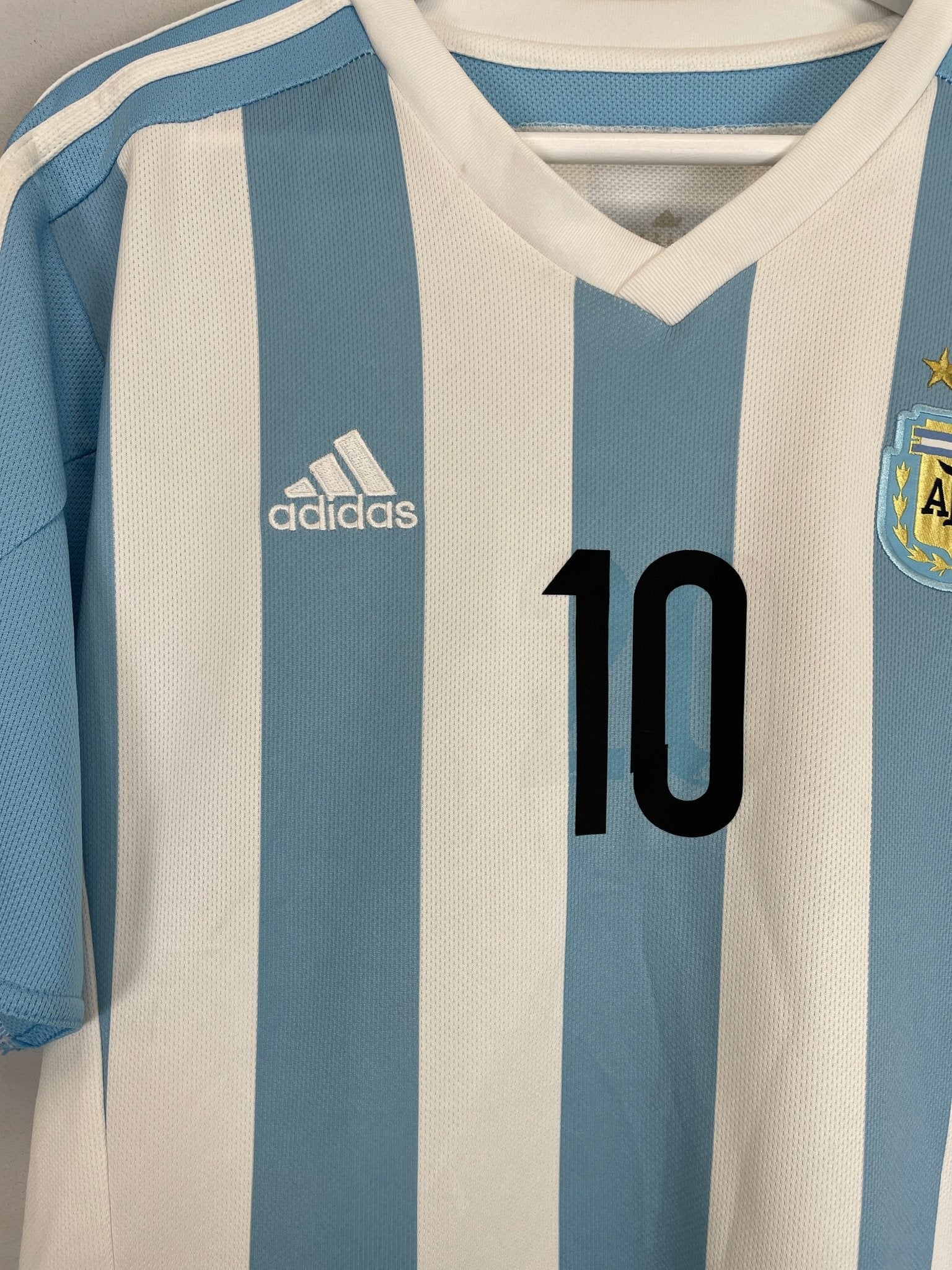 Shop 2015/16 ARGENTINA MESSI #10 HOME SHIRT (XL) ADIDAS, classic football shirts, vintage football shirts & retro soccer jerseys at Cult Kits
