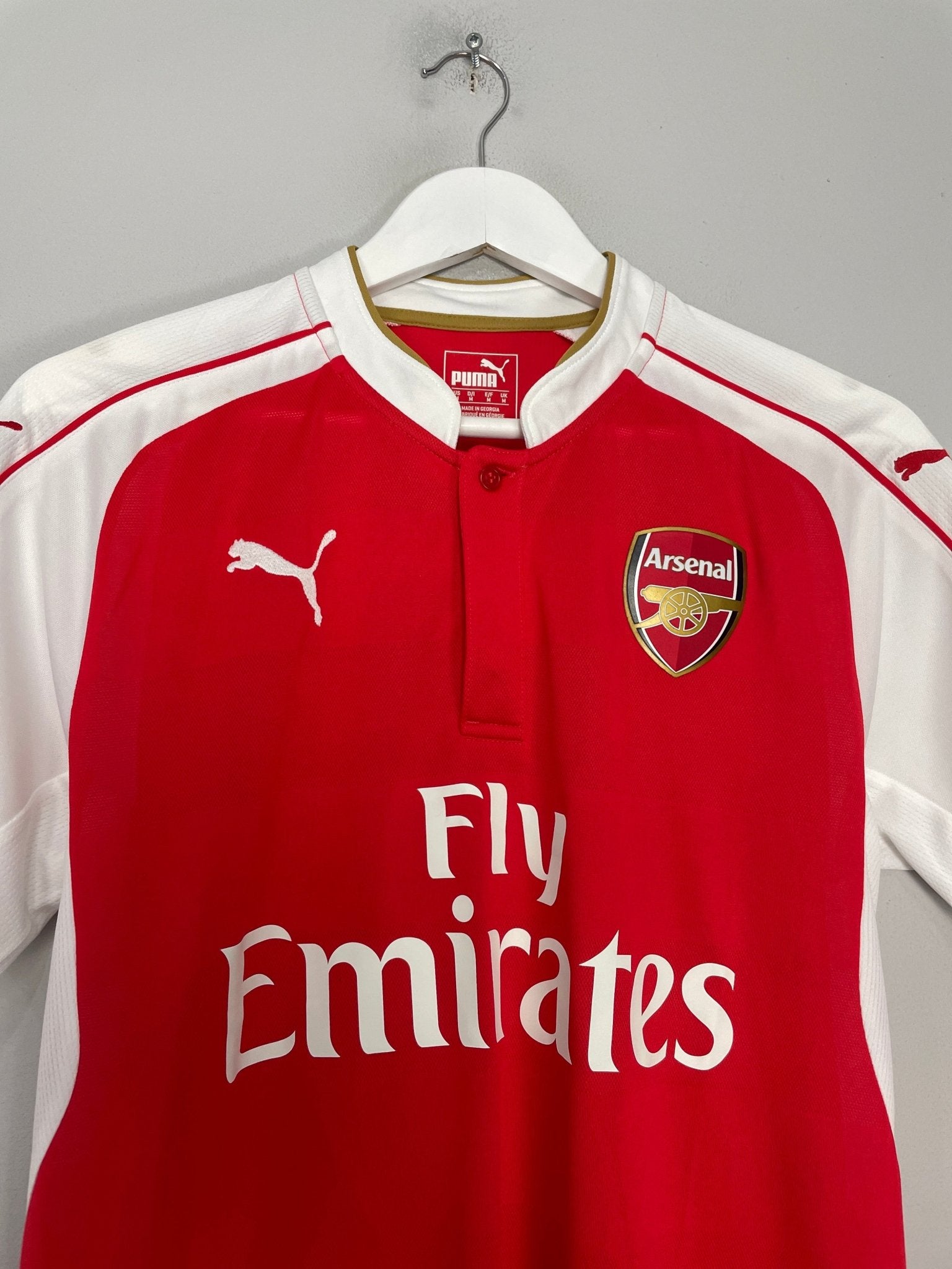 Shop 2015/16 ARSENAL ARTETA #8 HOME SHIRT (M) PUMA, classic football shirts, vintage football shirts & retro soccer jerseys at Cult Kits