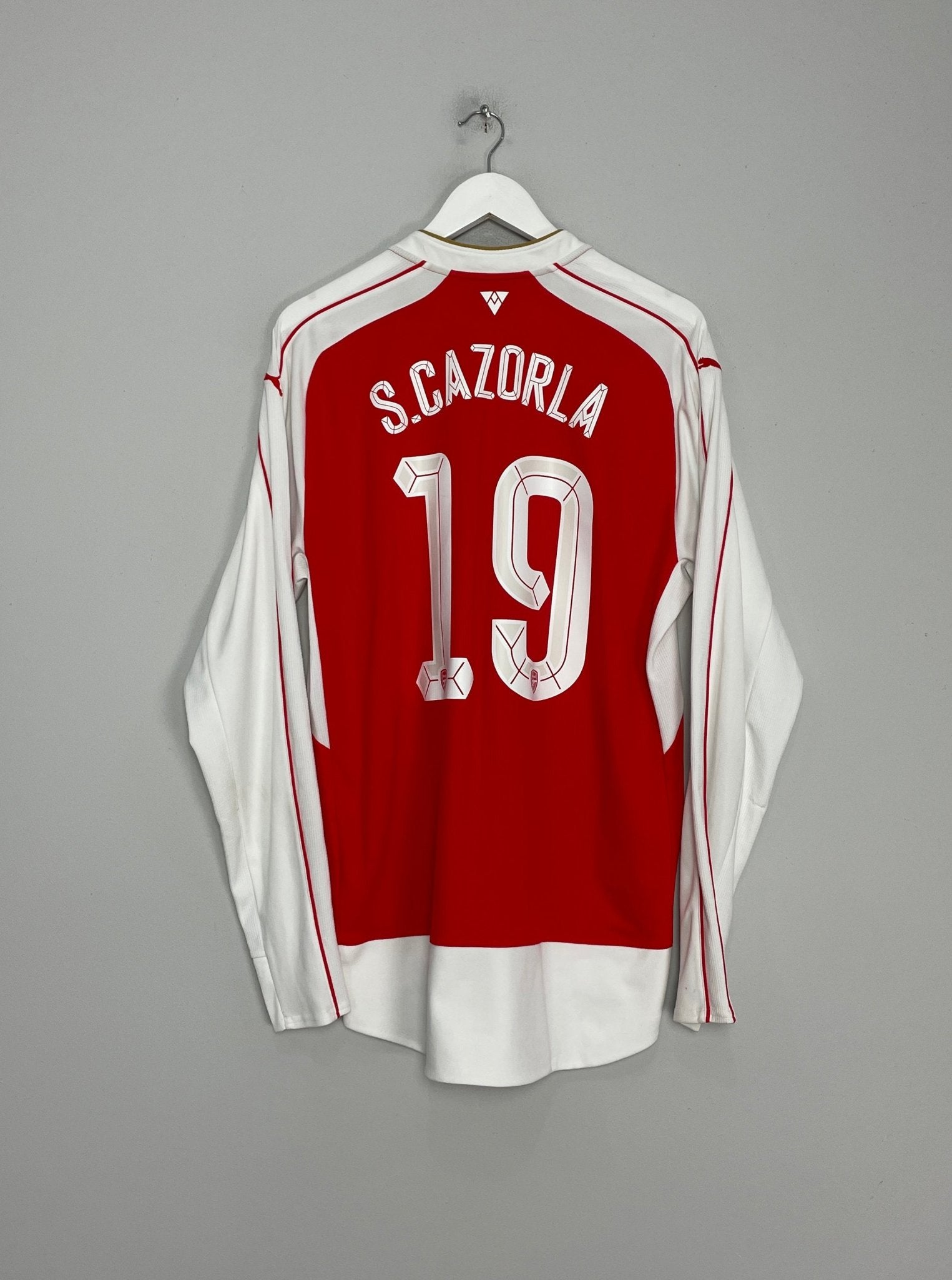 Shop 2015/16 ARSENAL CAZORLA #19 L/S HOME SHIRT (XL) PUMA, classic football shirts, vintage football shirts & retro soccer jerseys at Cult Kits
