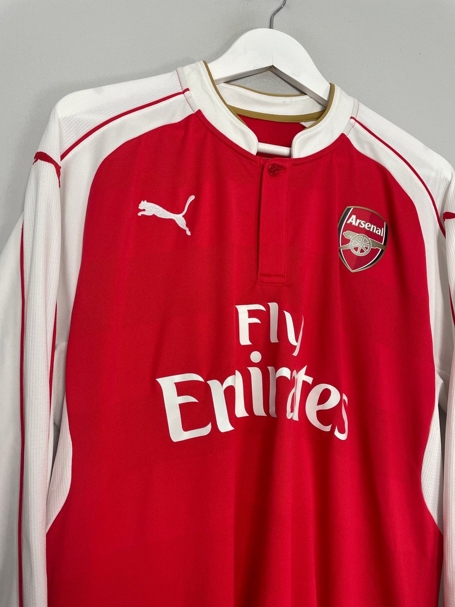 Shop 2015/16 ARSENAL CAZORLA #19 L/S HOME SHIRT (XL) PUMA, classic football shirts, vintage football shirts & retro soccer jerseys at Cult Kits