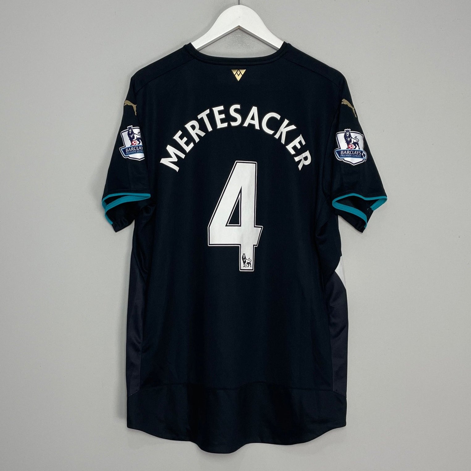 Shop 2015/16 ARSENAL MERTESACKER #4 THIRD SHIRT (XL) PUMA, classic football shirts, vintage football shirts & retro soccer jerseys at Cult Kits