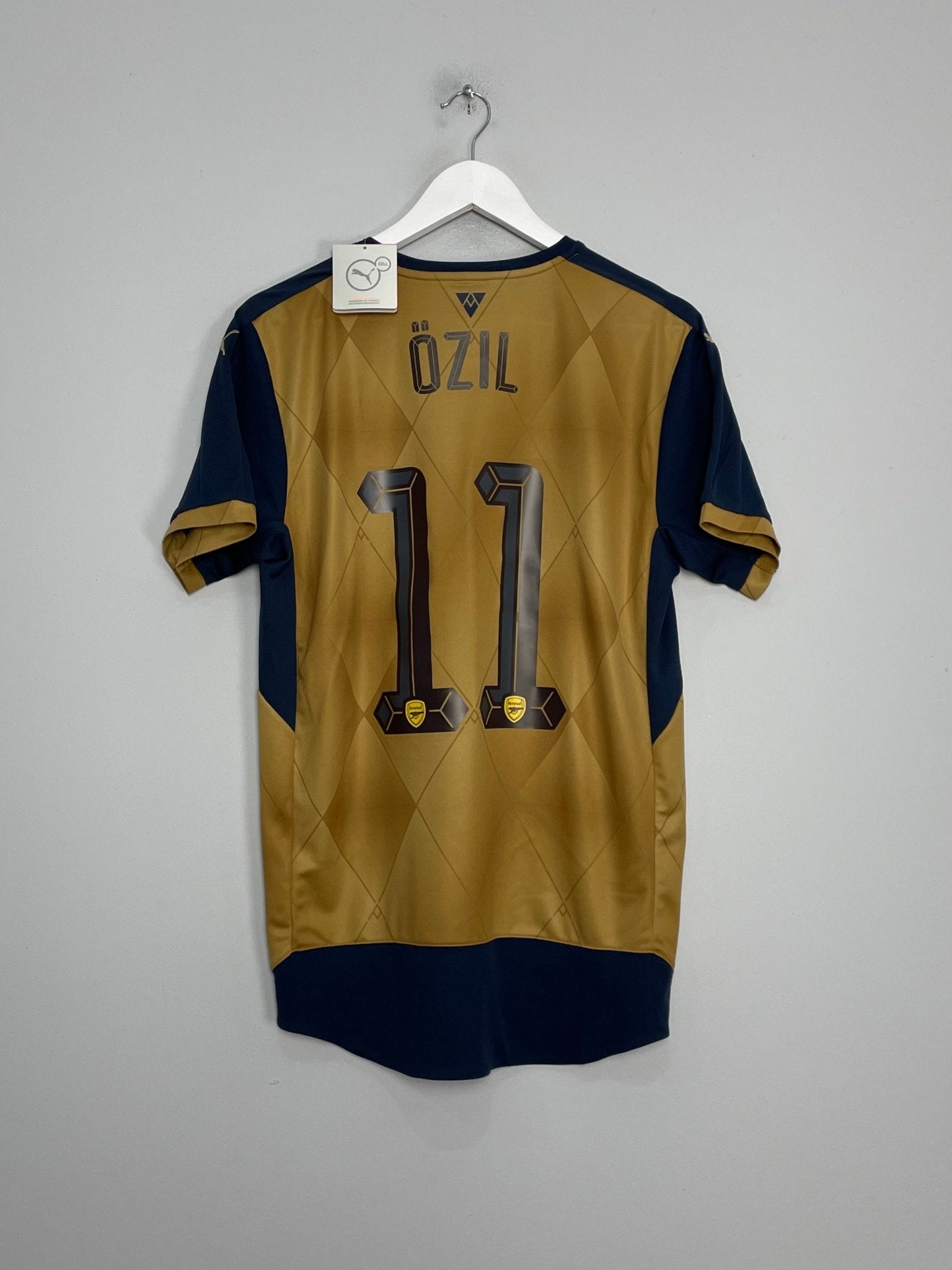 Shop 2015/16 ARSENAL OZIL #11 *BNWT* AWAY SHIRT (M) PUMA, classic football shirts, vintage football shirts & retro soccer jerseys at Cult Kits