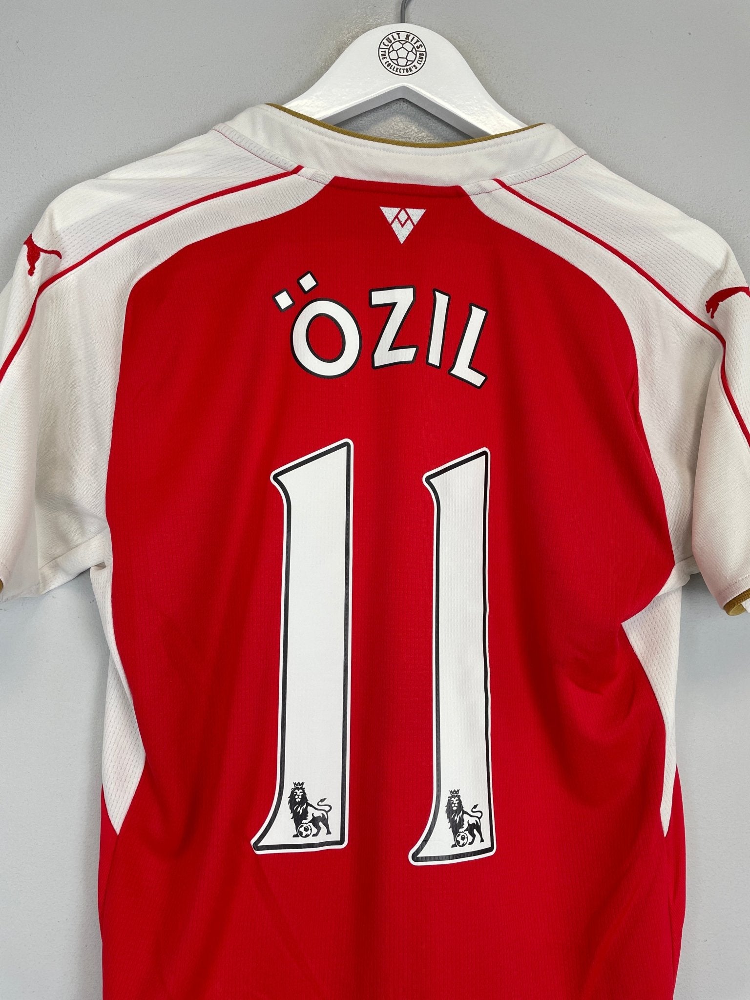 Shop 2015/16 ARSENAL OZIL #11 HOME SHIRT (S) PUMA, classic football shirts, vintage football shirts & retro soccer jerseys at Cult Kits