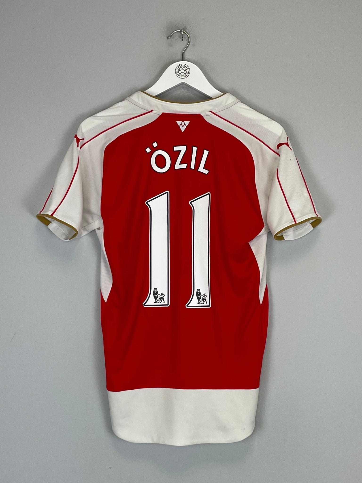 Shop 2015/16 ARSENAL OZIL #11 HOME SHIRT (S) PUMA, classic football shirts, vintage football shirts & retro soccer jerseys at Cult Kits