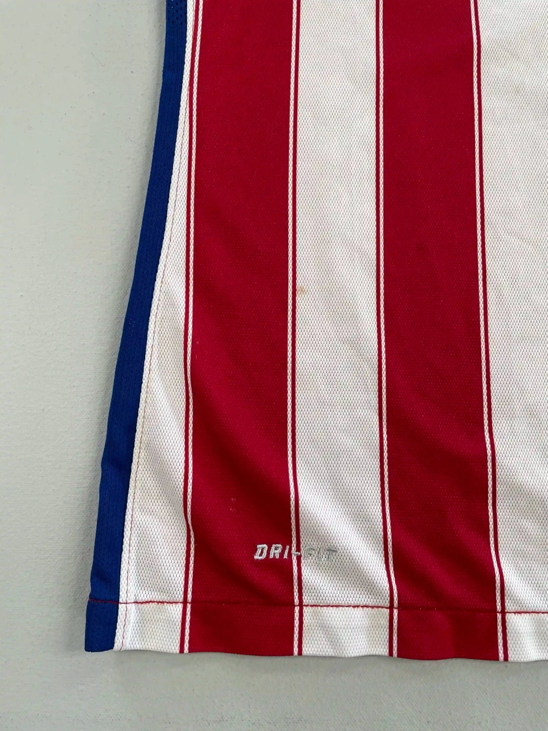 2015 Atletico Madrid Nike football shirt - view 3 - Cult Kits