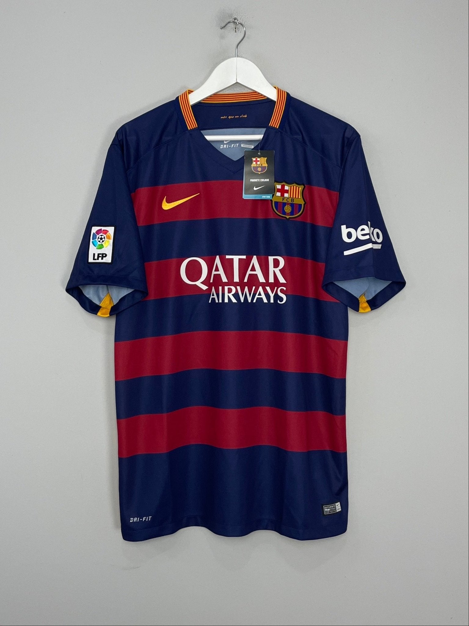 Shop 2015/16 BARCELONA MESSI #10 *BNWT* HOME SHIRT (XL) NIKE, classic football shirts, vintage football shirts & retro soccer jerseys at Cult Kits