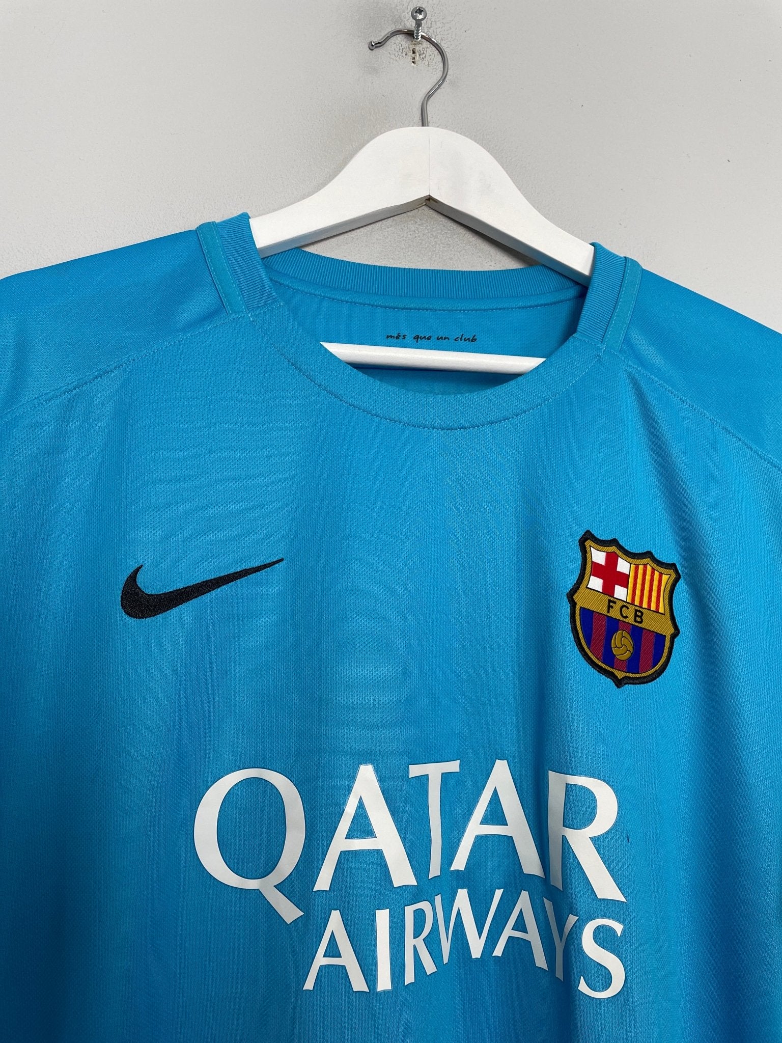 Shop 2015/16 BARCELONA MESSI #10 *BNWT* THIRD SHIRT (XL) NIKE, classic football shirts, vintage football shirts & retro soccer jerseys at Cult Kits