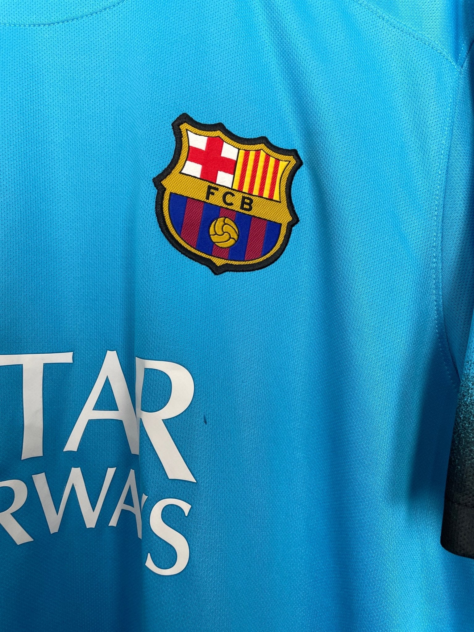 Shop 2015/16 BARCELONA MESSI #10 *BNWT* THIRD SHIRT (XL) NIKE, classic football shirts, vintage football shirts & retro soccer jerseys at Cult Kits
