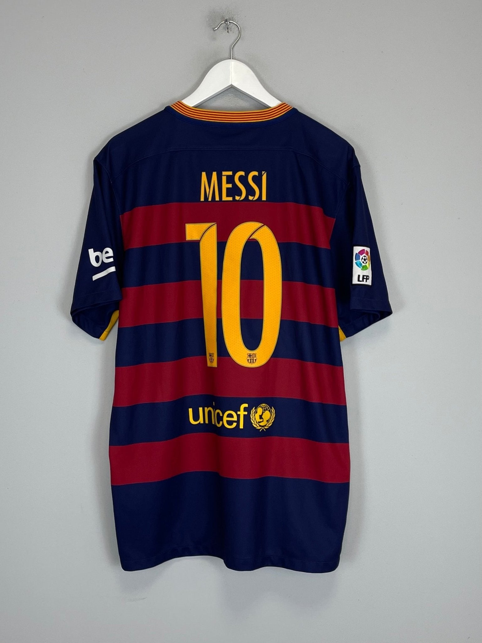 Shop 2015/16 BARCELONA MESSI #10 HOME SHIRT (XL) NIKE, classic football shirts, vintage football shirts & retro soccer jerseys at Cult Kits