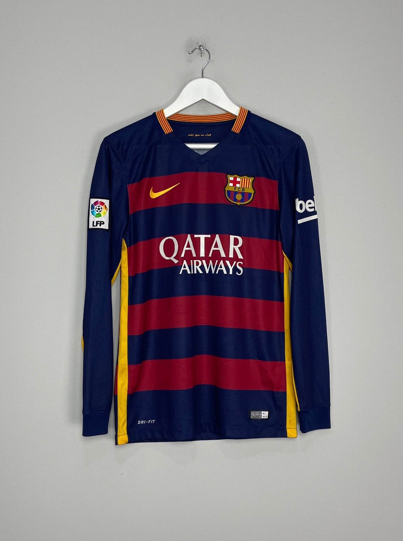 Shop 2015/16 BARCELONA MESSI #10 L/S HOME SHIRT (S) NIKE, classic football shirts, vintage football shirts & retro soccer jerseys at Cult Kits