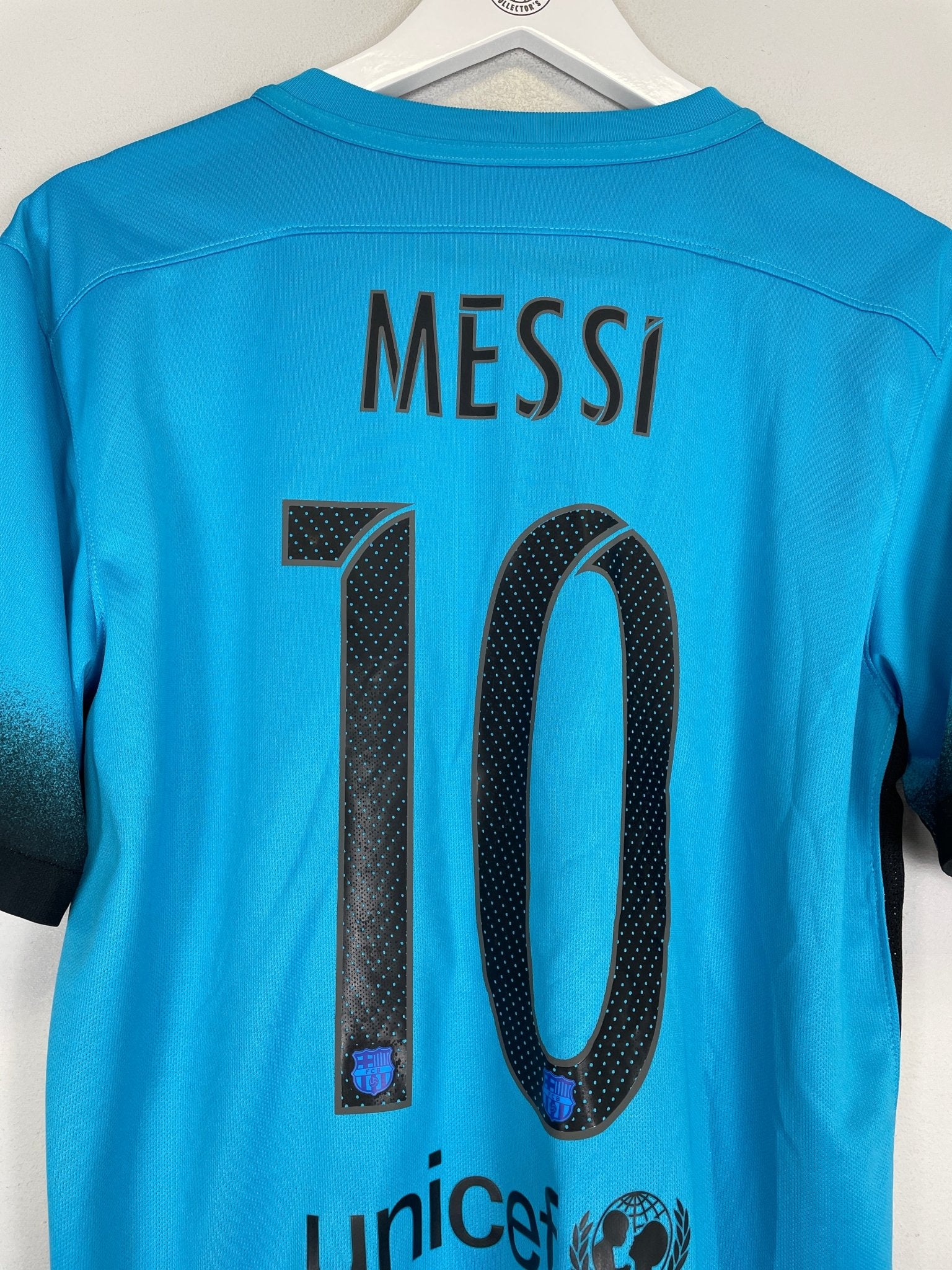 Shop 2015/16 BARCELONA MESSI #10 THIRD SHIRT (M) NIKE, classic football shirts, vintage football shirts & retro soccer jerseys at Cult Kits