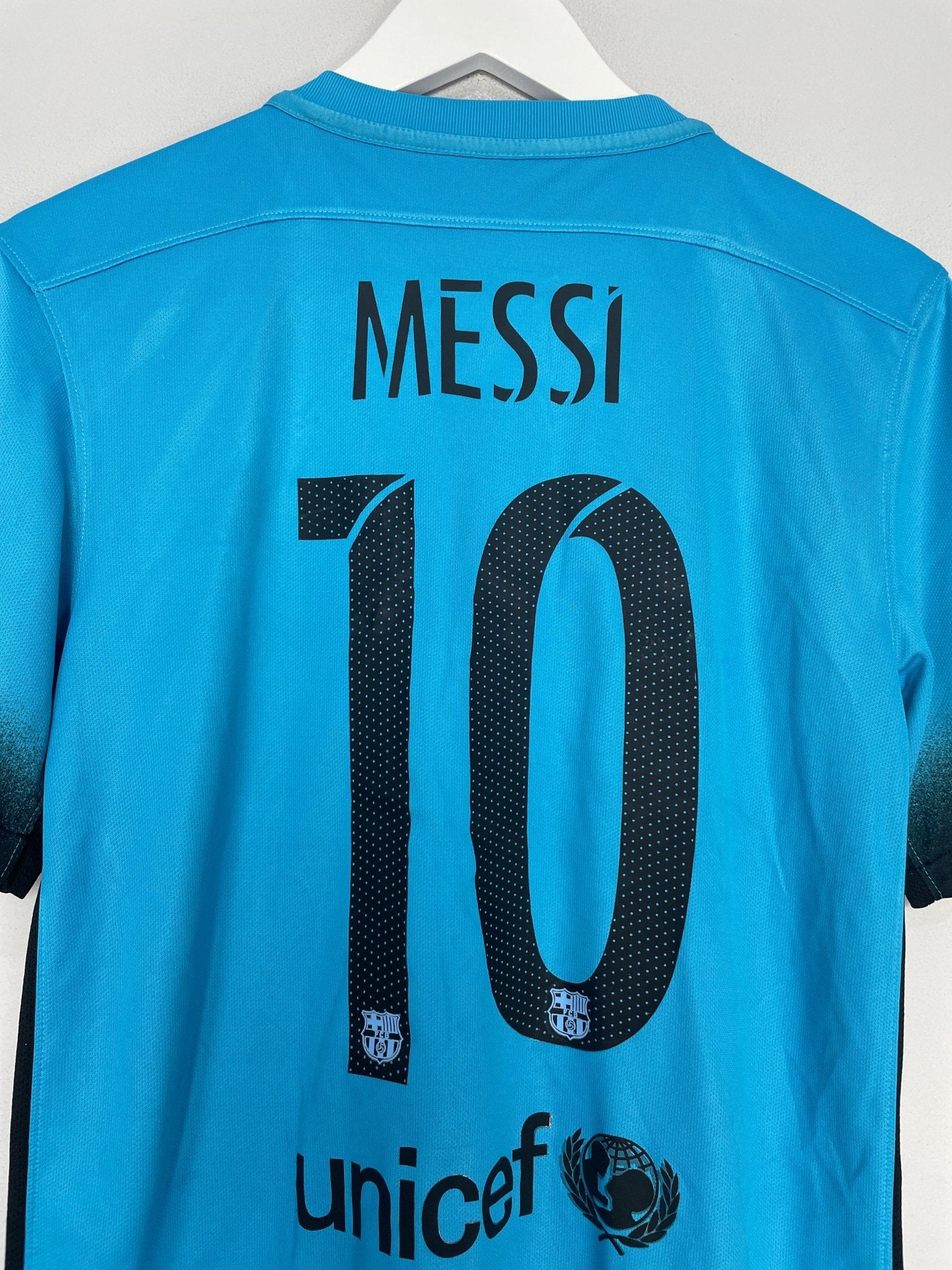 Shop 2015/16 BARCELONA MESSI #10 THIRD SHIRT (S) NIKE, classic football shirts, vintage football shirts & retro soccer jerseys at Cult Kits