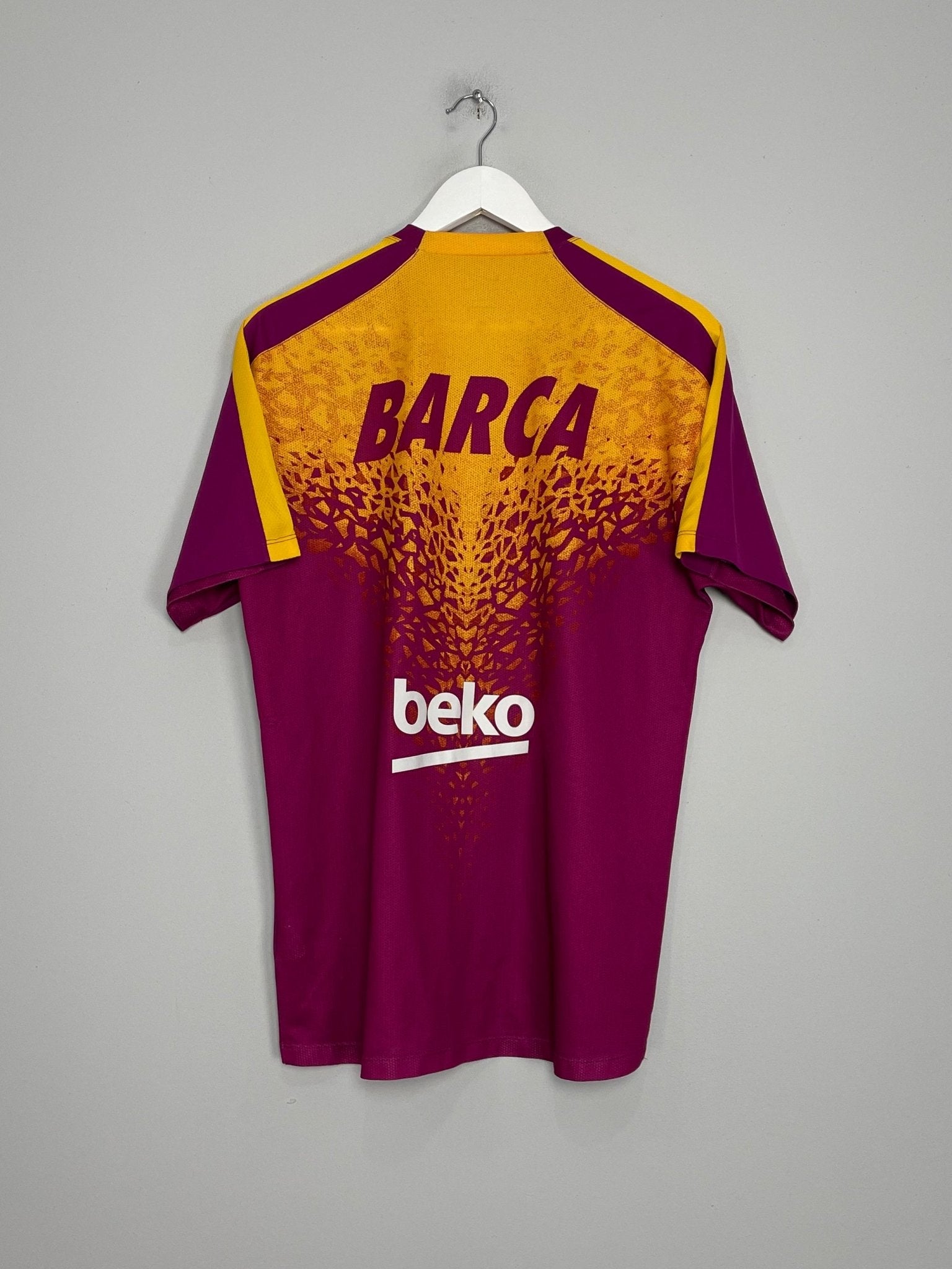 Shop 2015/16 BARCELONA TRAINING SHIRT (L) NIKE, classic football shirts, vintage football shirts & retro soccer jerseys at Cult Kits