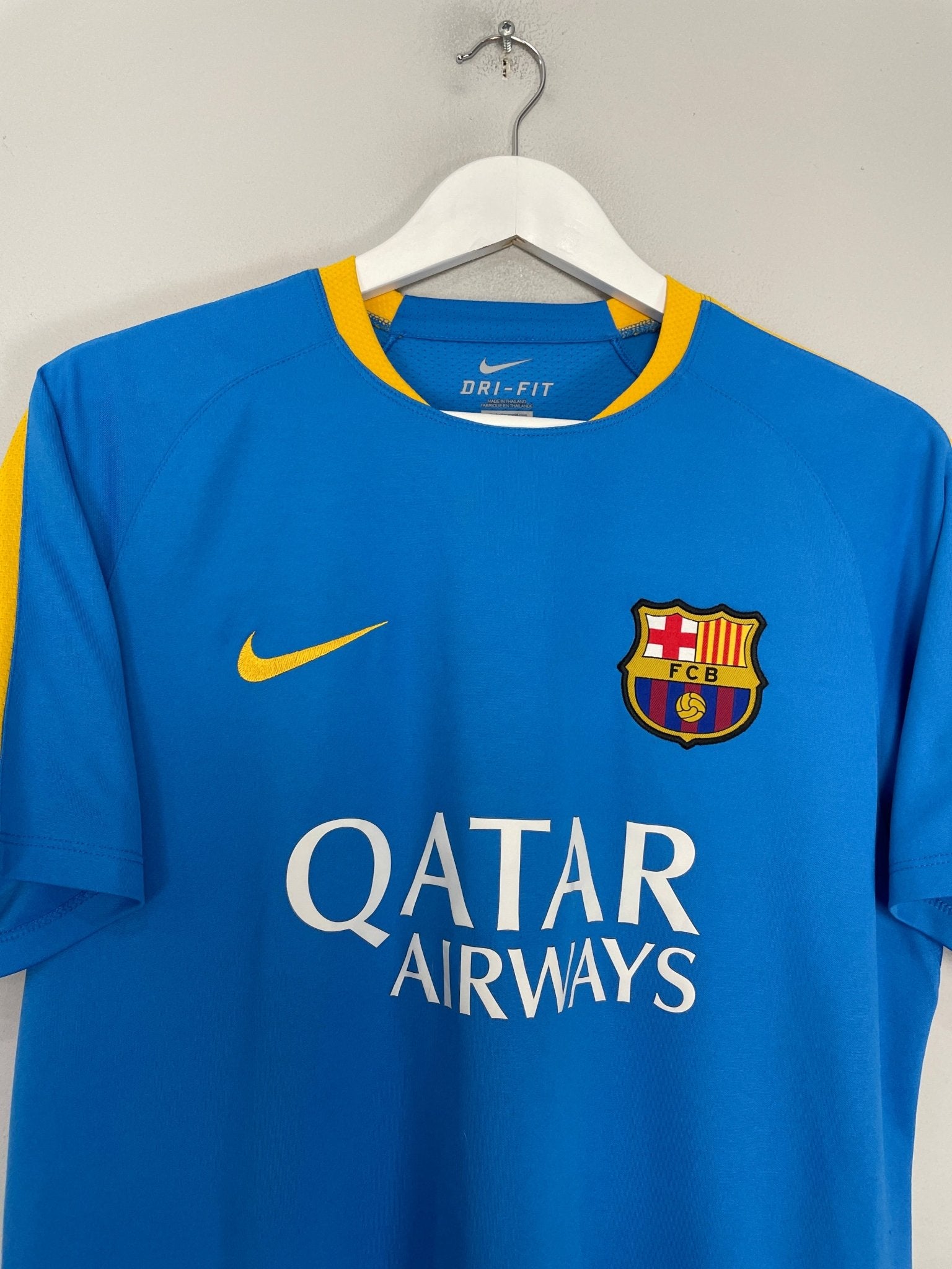Shop 2015/16 BARCELONA TRAINING SHIRT (L) NIKE, classic football shirts, vintage football shirts & retro soccer jerseys at Cult Kits