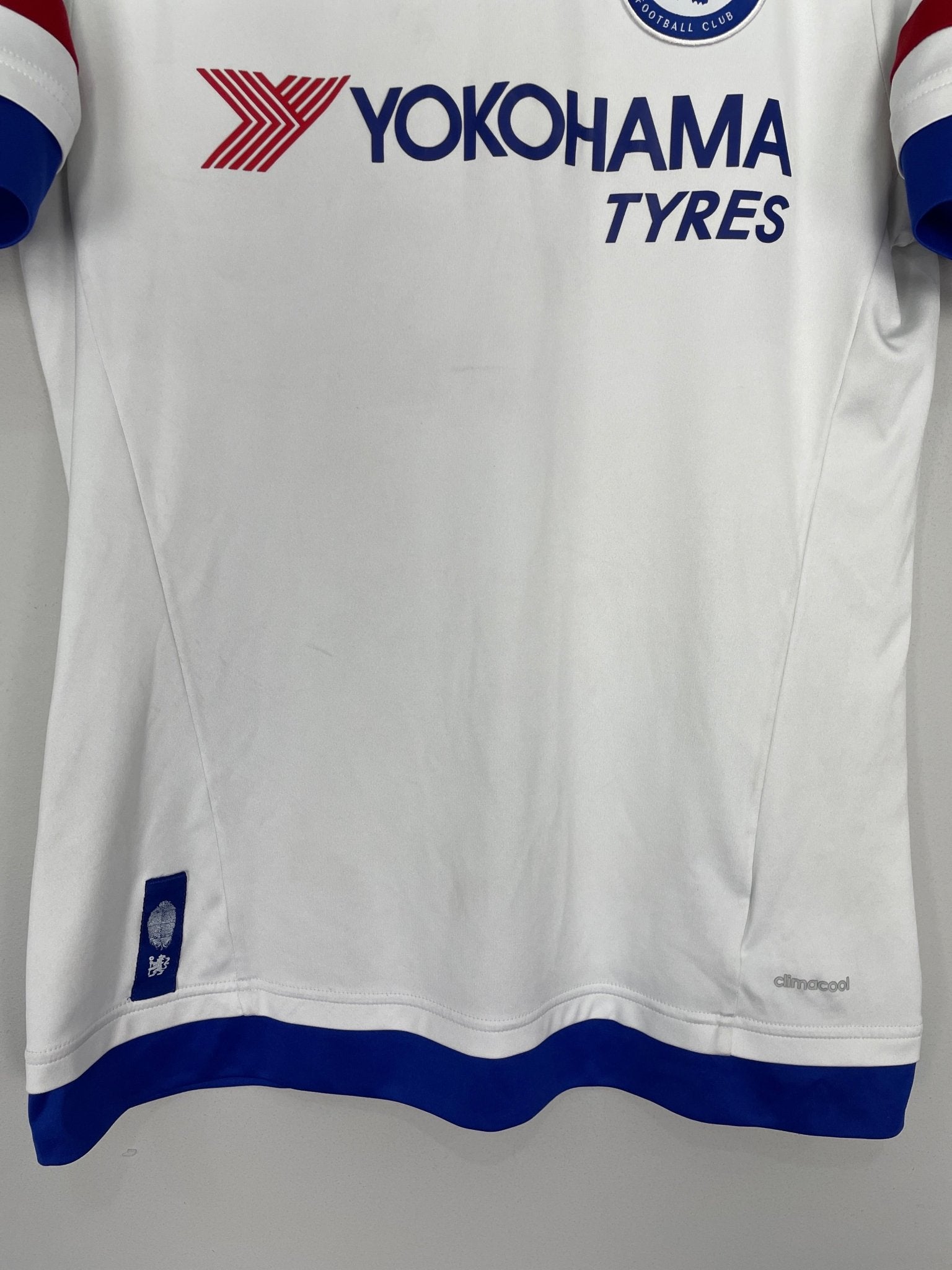 Shop 2015/16 CHELSEA AWAY SHIRT (M) NIKE, classic football shirts, vintage football shirts & retro soccer jerseys at Cult Kits