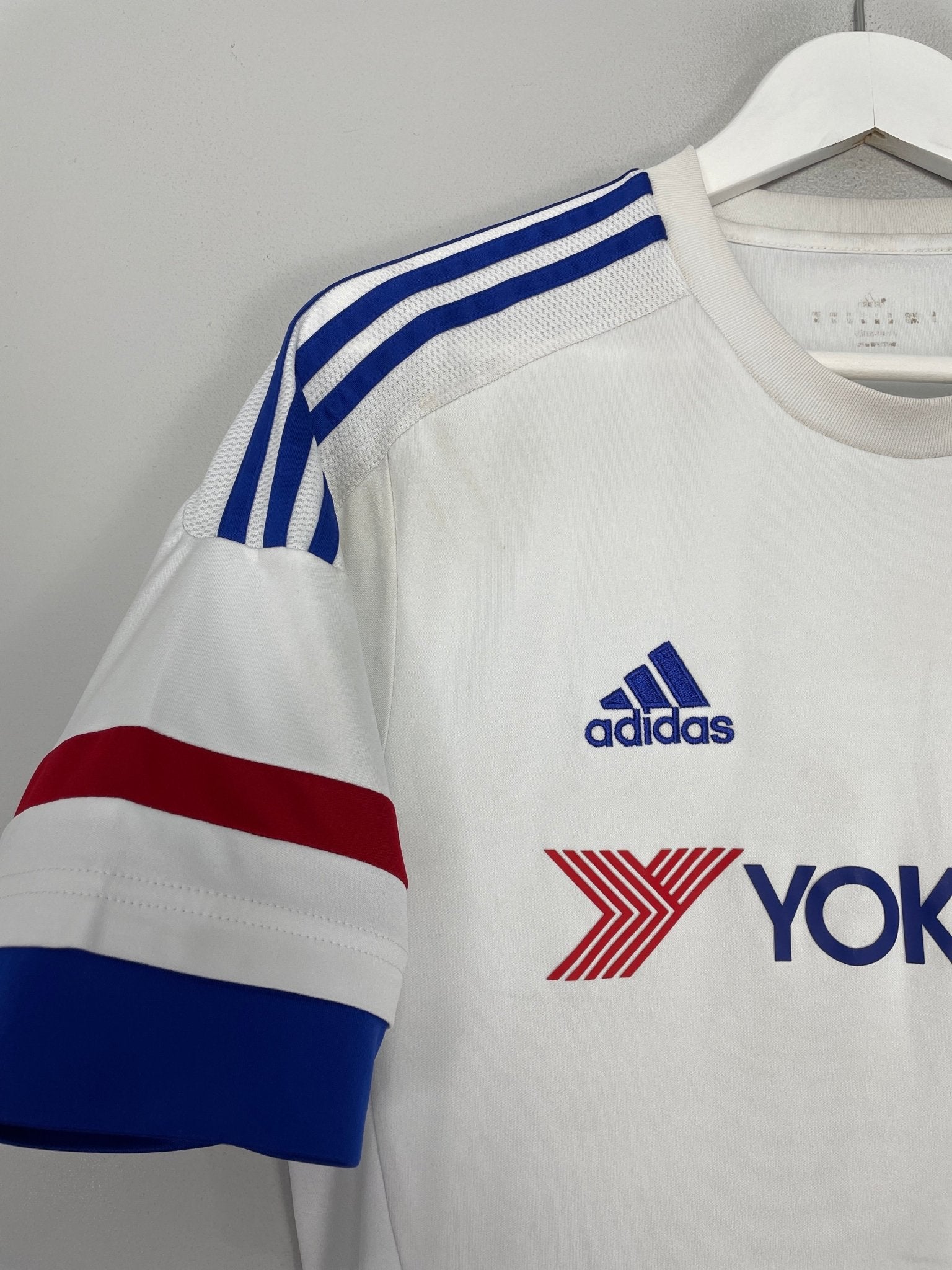 Shop 2015/16 CHELSEA AWAY SHIRT (M) NIKE, classic football shirts, vintage football shirts & retro soccer jerseys at Cult Kits