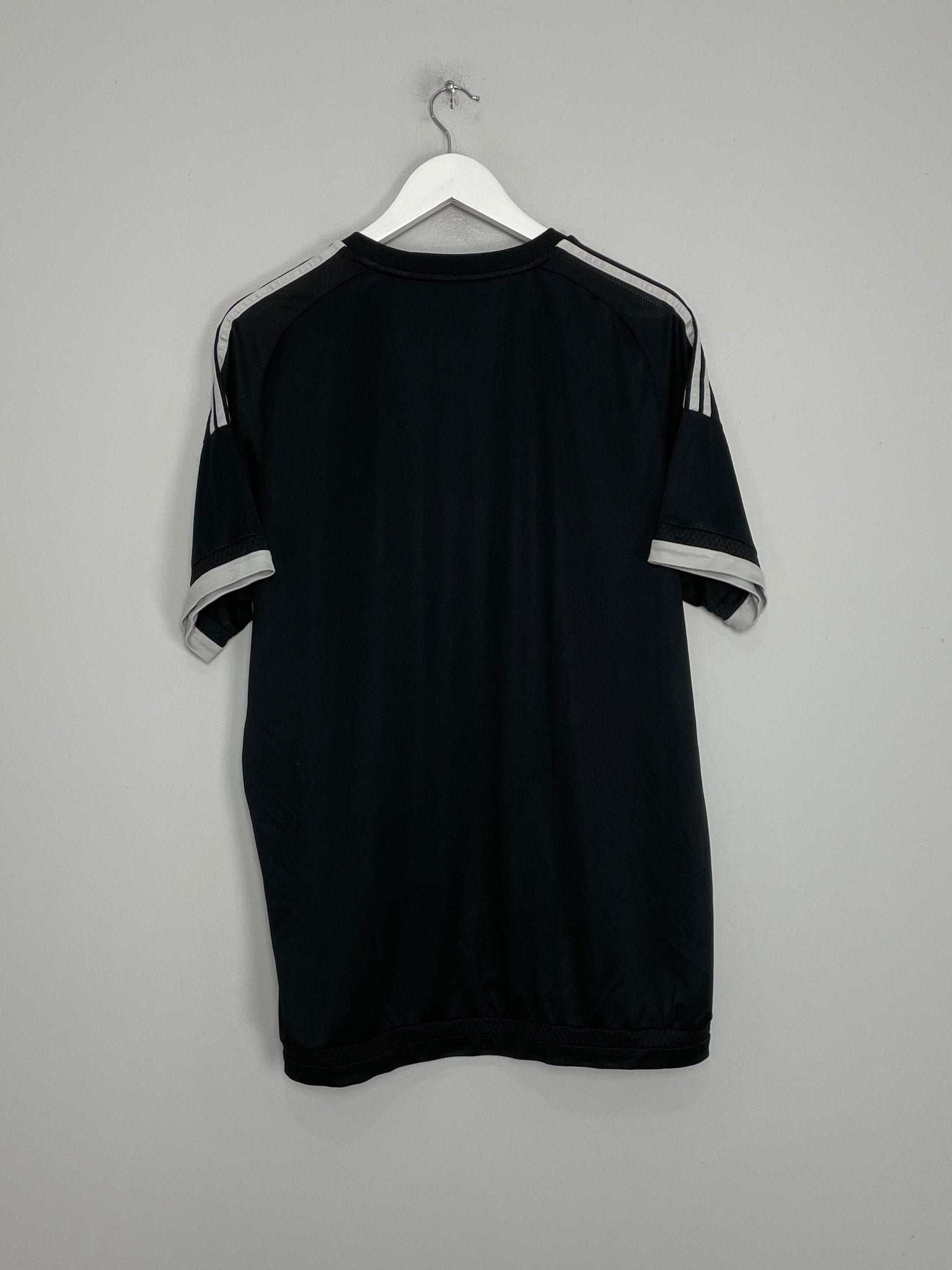 Shop 2015/16 CHELSEA THIRD SHIRT (XL) ADIDAS, classic football shirts, vintage football shirts & retro soccer jerseys at Cult Kits