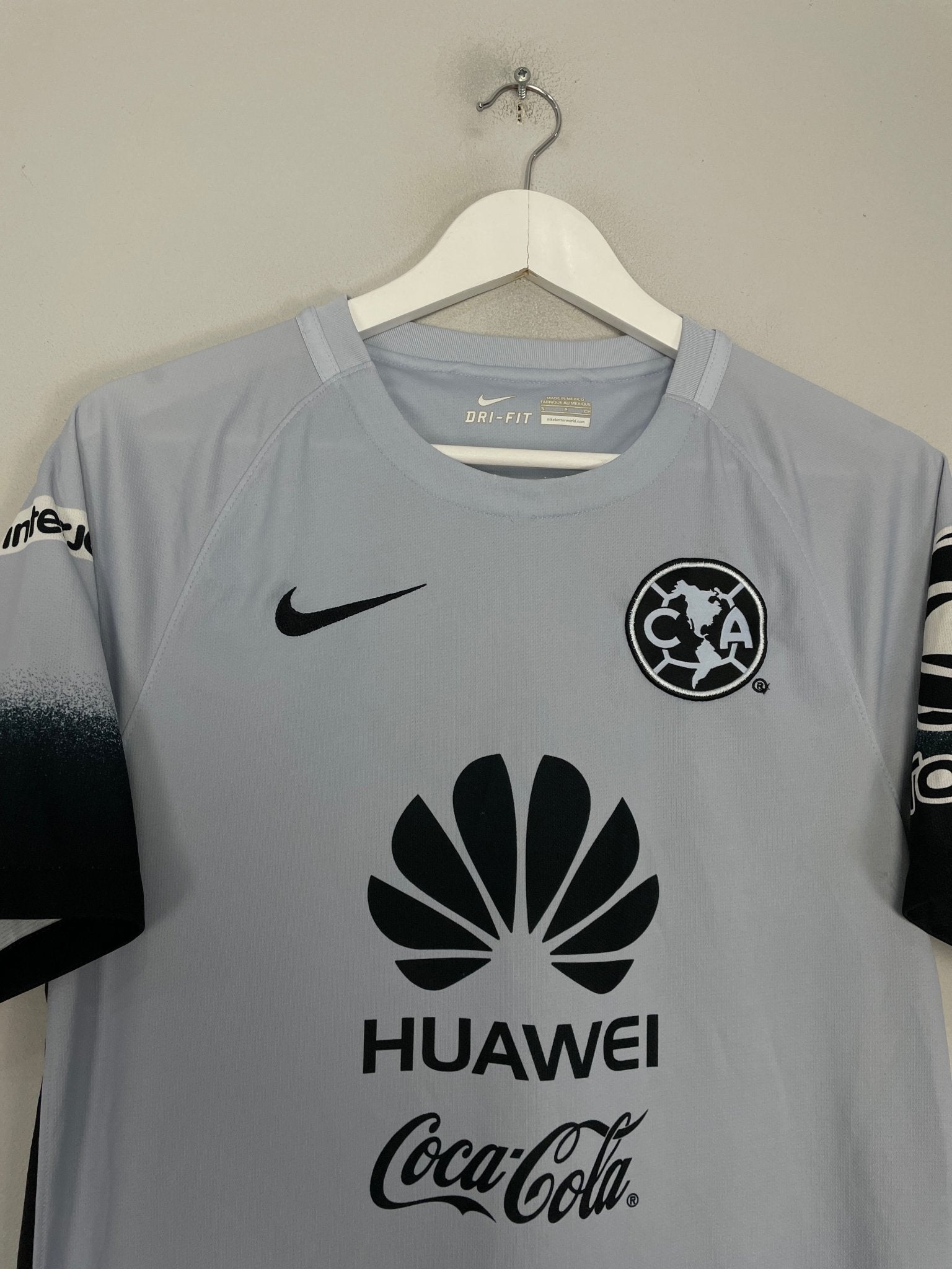 Shop 2015/16 CLUB AMERICA THIRD SHIRT (S) NIKE, classic football shirts, vintage football shirts & retro soccer jerseys at Cult Kits