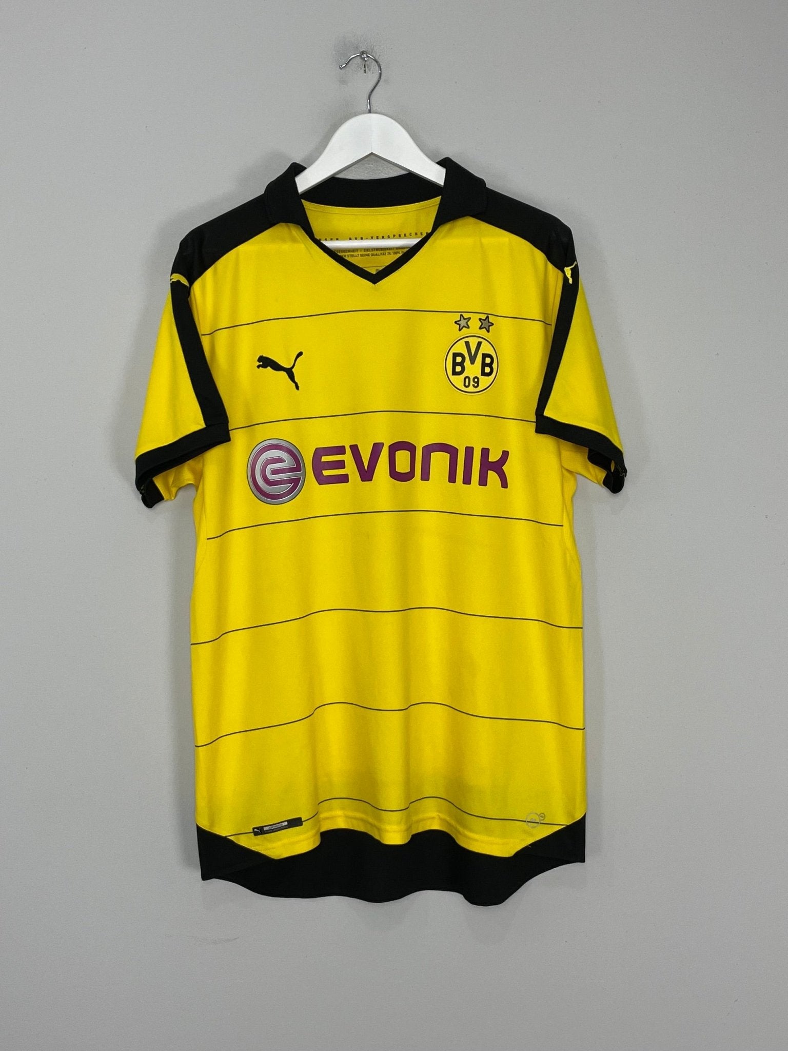 Shop 2015/16 DORTMUND PULISIC #22 HOME SHIRT (XL) PUMA, classic football shirts, vintage football shirts & retro soccer jerseys at Cult Kits