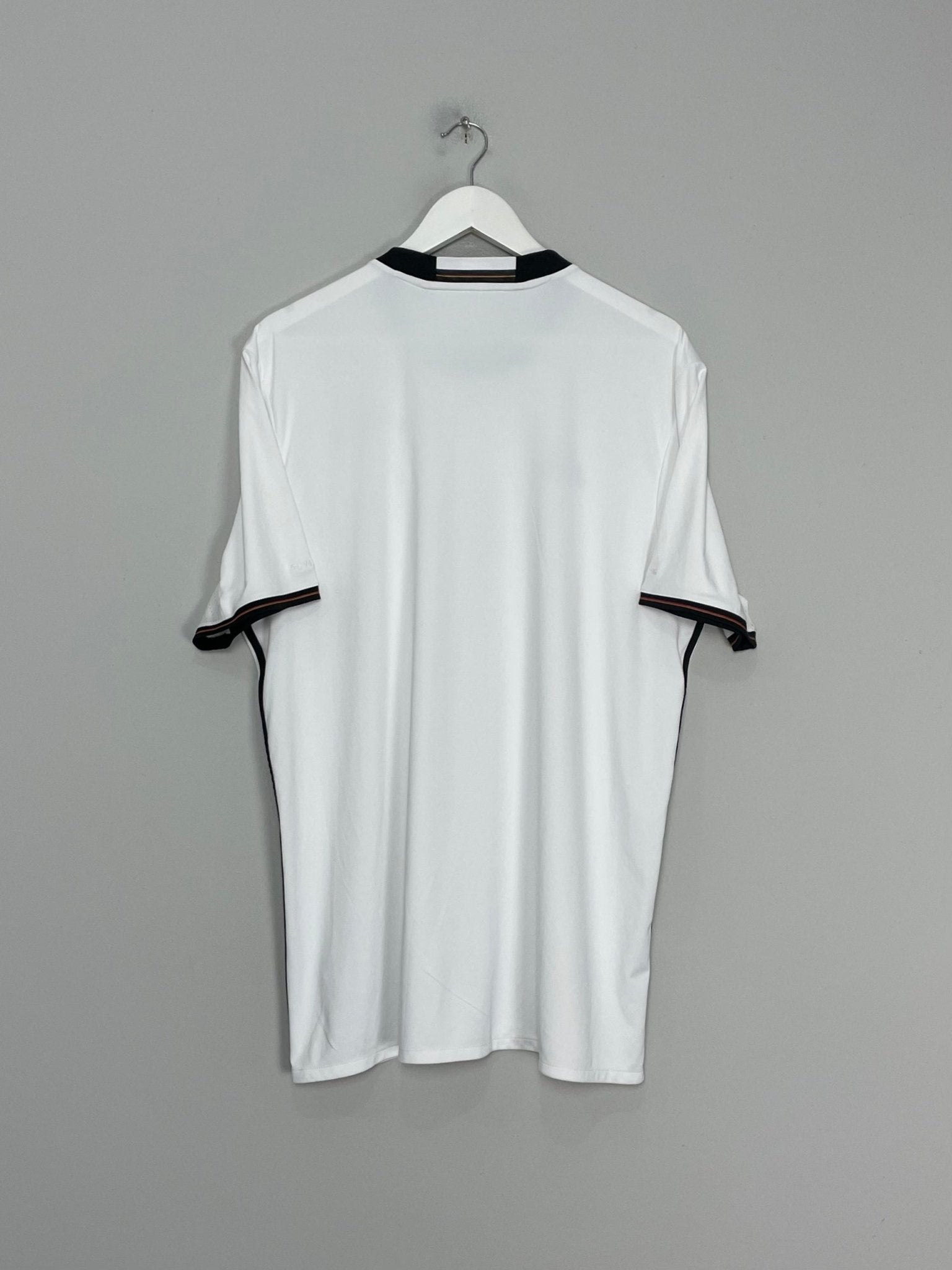 Shop 2015/16 GERMANY HOME SHIRT (XL) ADIDAS, classic football shirts, vintage football shirts & retro soccer jerseys at Cult Kits