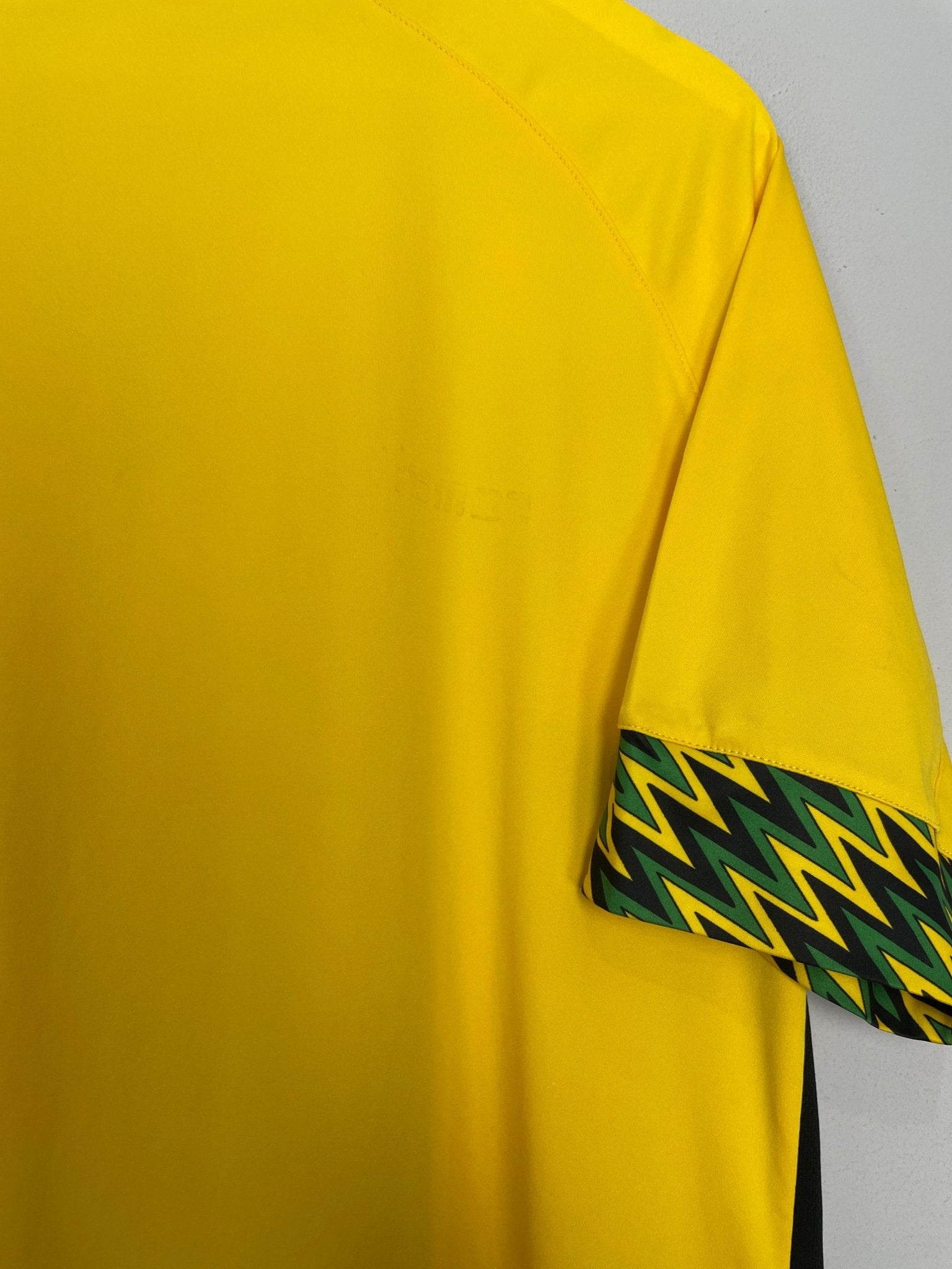 Shop 2015/16 JAMAICA HOME SHIRT (XL) ROMAI, classic football shirts, vintage football shirts & retro soccer jerseys at Cult Kits