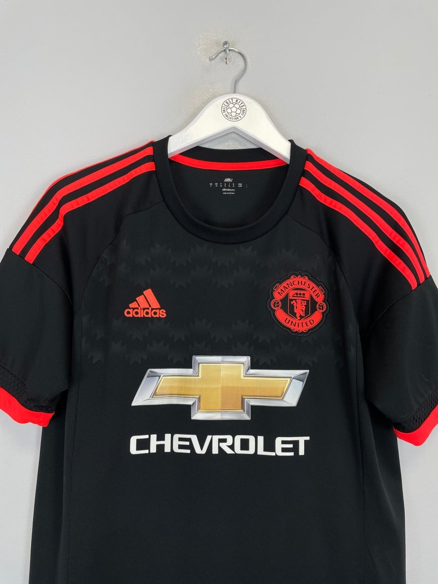 2015/16 MANCHESTER UNITED CARRICK 16 AWAY SHIRT (M) ADIDAS - Cult Kits - Medium - Buy Vintage Football Shirts, Authentic Retro Football Shirts For Sale, Classic Football Shirts & Soccer Jersey