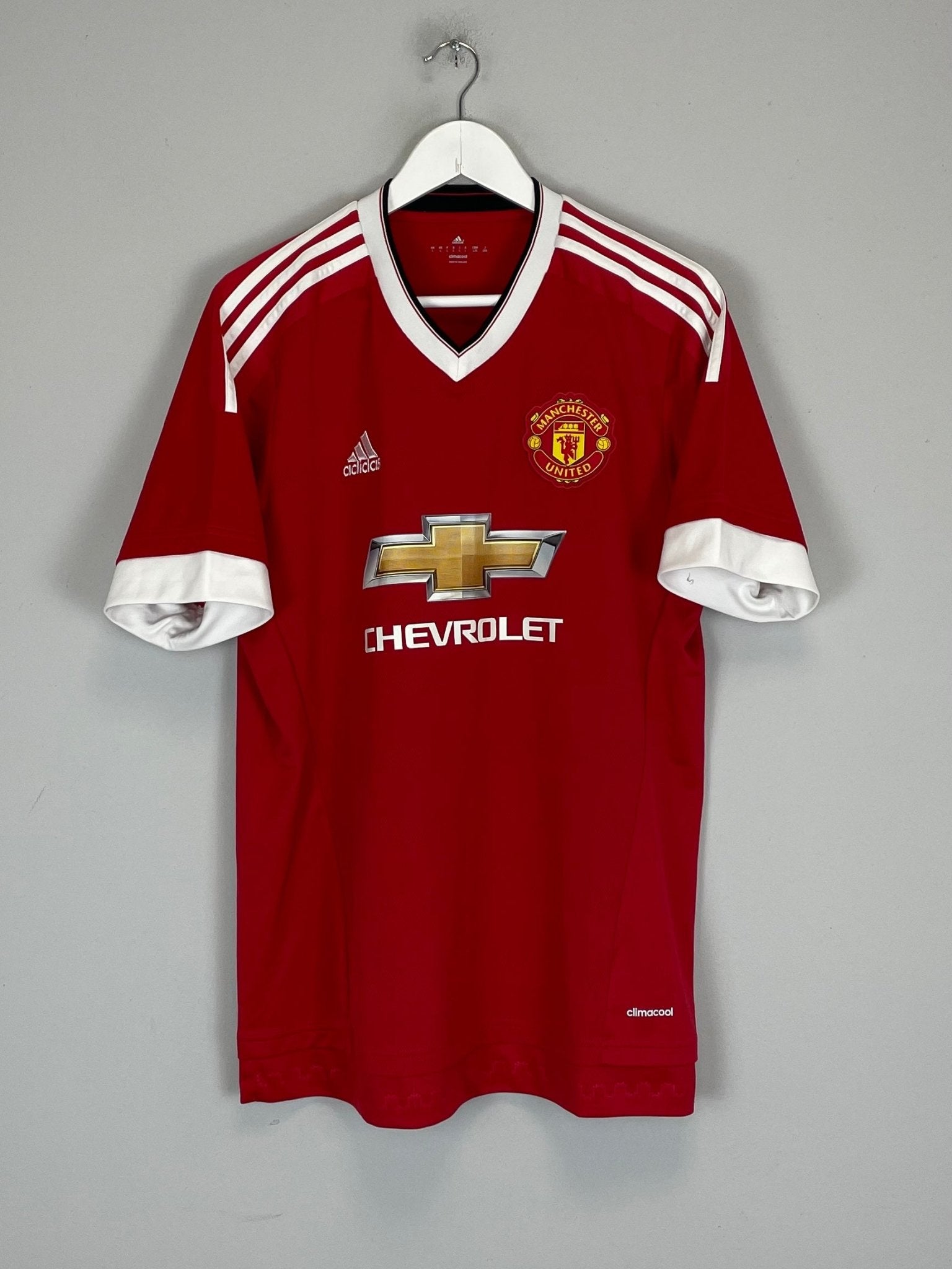 Shop 2015/16 MANCHESTER UNITED HOME SHIRT (L) ADIDAS, classic football shirts, vintage football shirts & retro soccer jerseys at Cult Kits