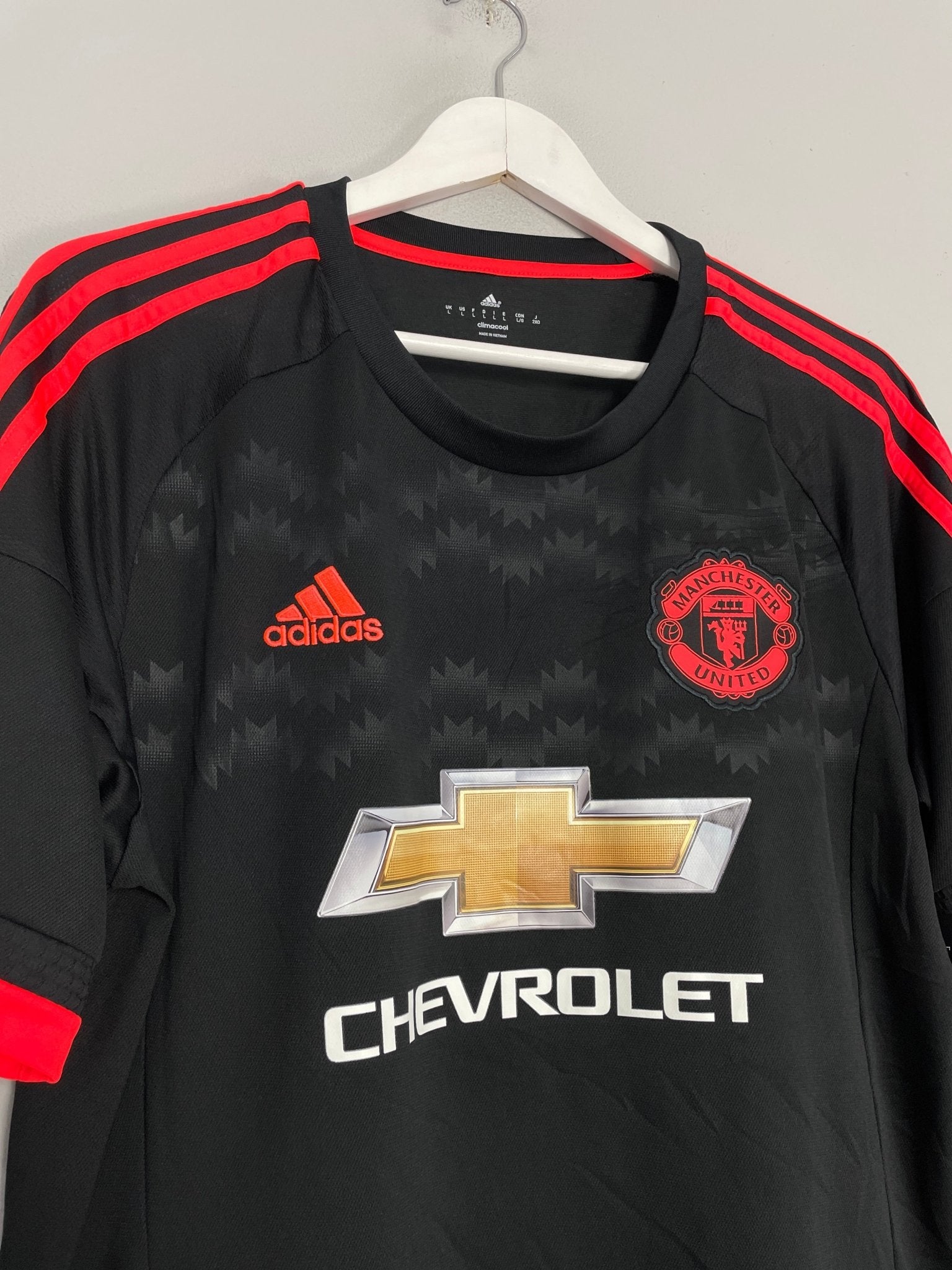 Shop 2015/16 MANCHESTER UNITED MEMPHIS #7 *BNWT* THIRD SHIRT (L) ADIDAS, classic football shirts, vintage football shirts & retro soccer jerseys at Cult Kits