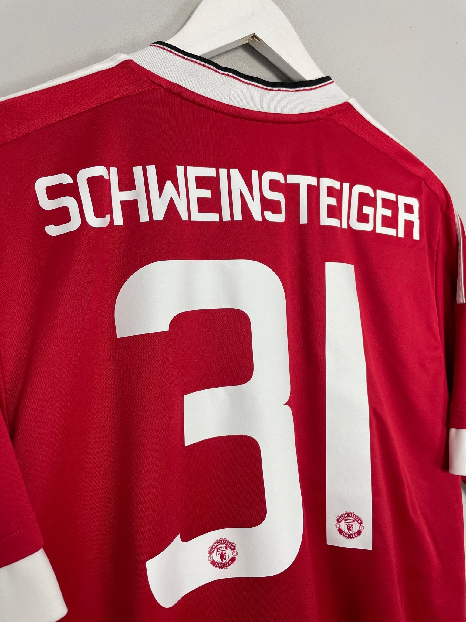 Shop 2015/16 MANCHESTER UNITED SCHWEINSTEIGER #31 HOME SHIRT (XL) ADIDAS, classic football shirts, vintage football shirts & retro soccer jerseys at Cult Kits
