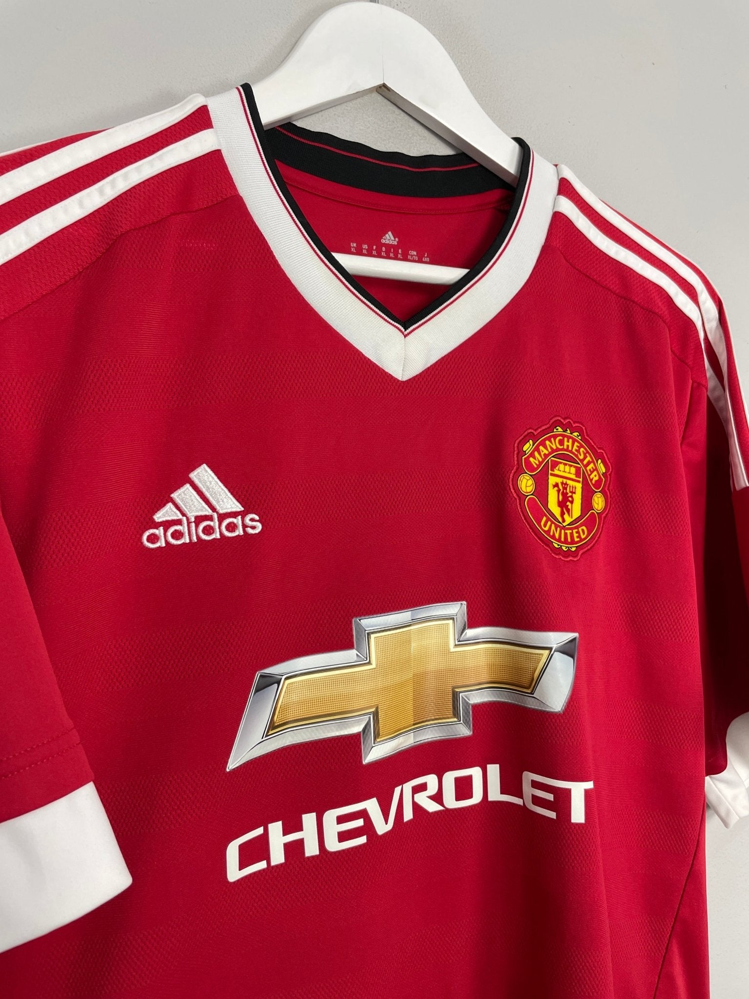 Shop 2015/16 MANCHESTER UNITED SCHWEINSTEIGER #31 HOME SHIRT (XL) ADIDAS, classic football shirts, vintage football shirts & retro soccer jerseys at Cult Kits