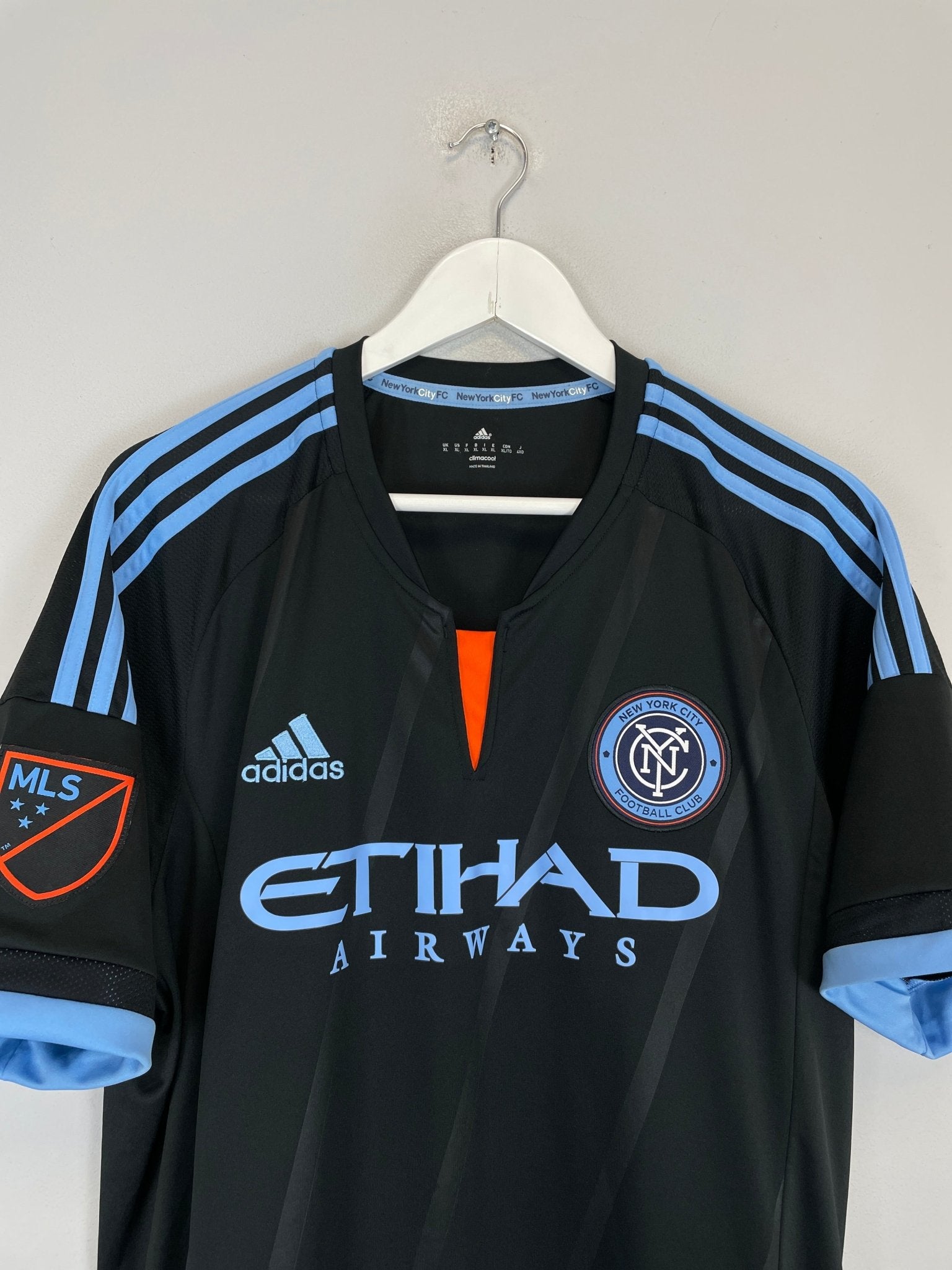 Shop 2015/16 NEW YORK CITY (XL) ADIDAS, classic football shirts, vintage football shirts & retro soccer jerseys at Cult Kits