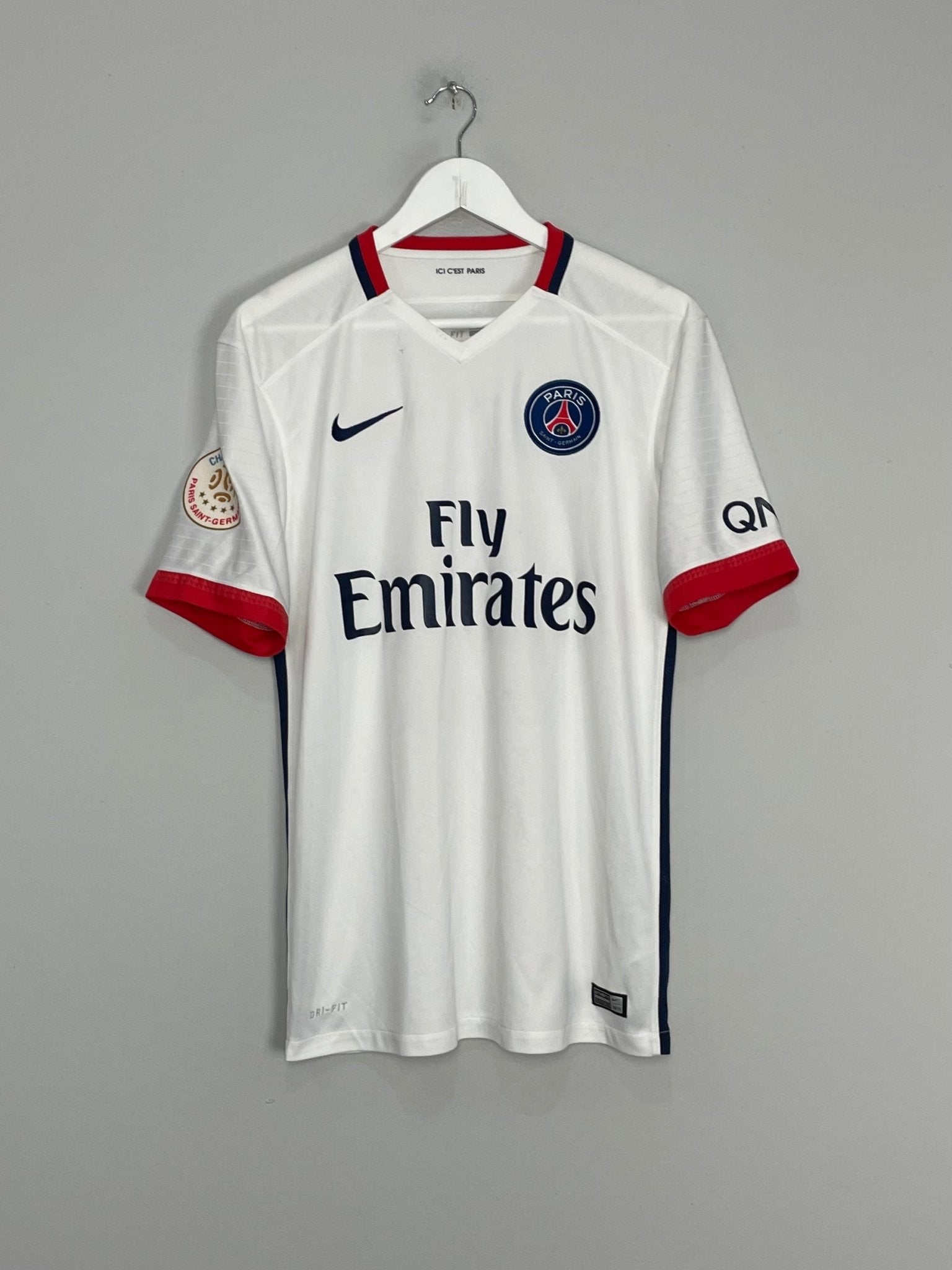 Shop 2015/16 PSG DI MARIA #11 AWAY SHIRT (M) NIKE, classic football shirts, vintage football shirts & retro soccer jerseys at Cult Kits