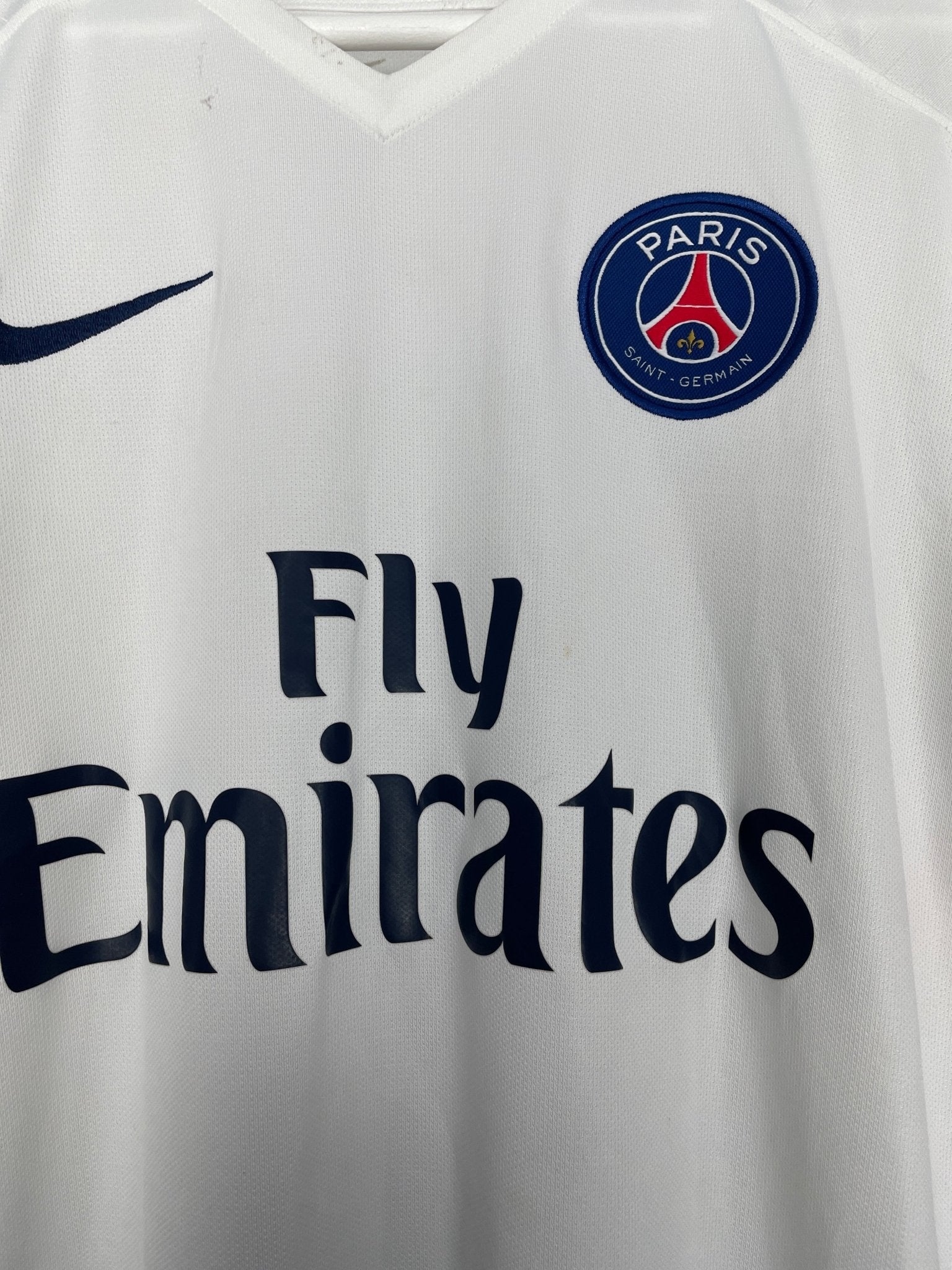 Shop 2015/16 PSG DI MARIA #11 AWAY SHIRT (M) NIKE, classic football shirts, vintage football shirts & retro soccer jerseys at Cult Kits