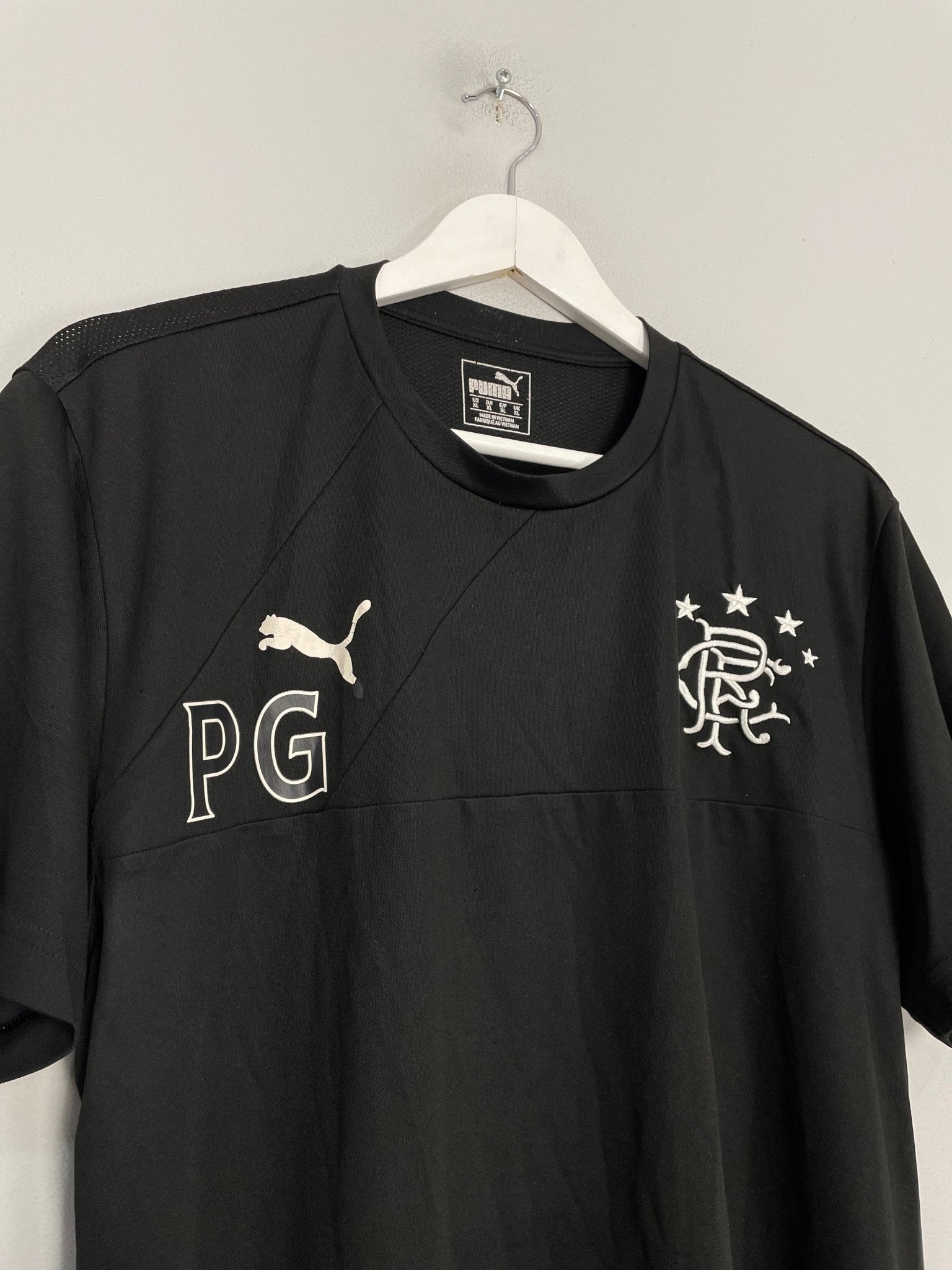 Shop 2015/16 RANGERS PG *STAFF ISSUE* TRAINING SHIRT (XL) PUMA, classic football shirts, vintage football shirts & retro soccer jerseys at Cult Kits